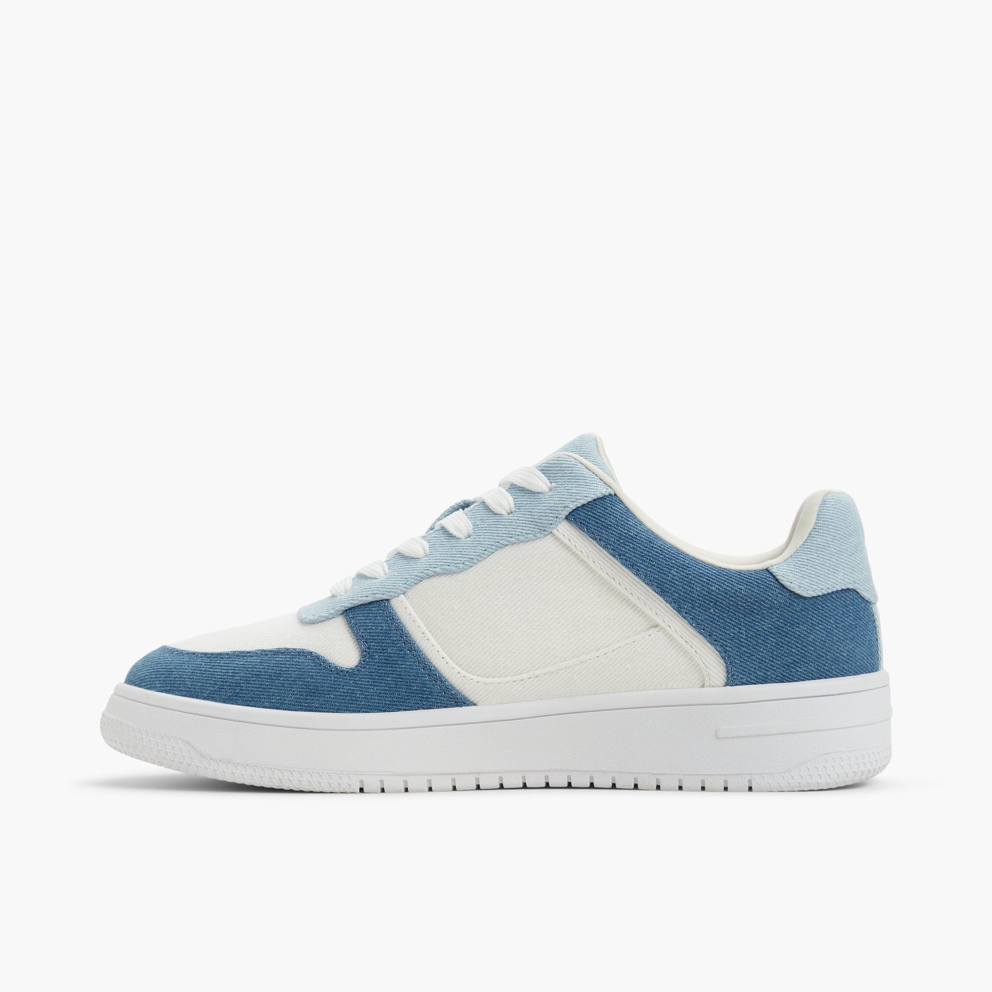Test FR:Side view of Denim Freshh_h Sneakers bas