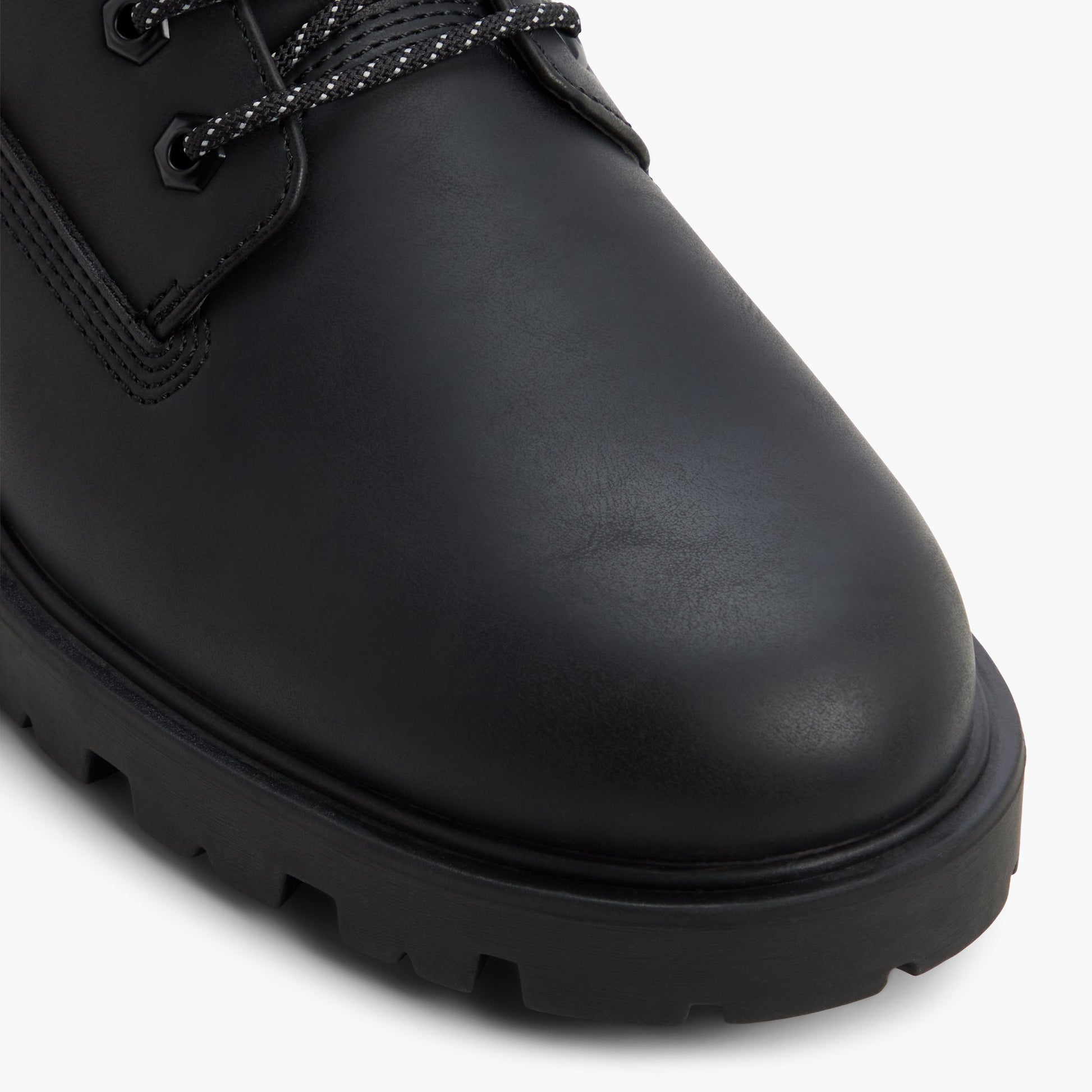 Close-up of the Black Berk