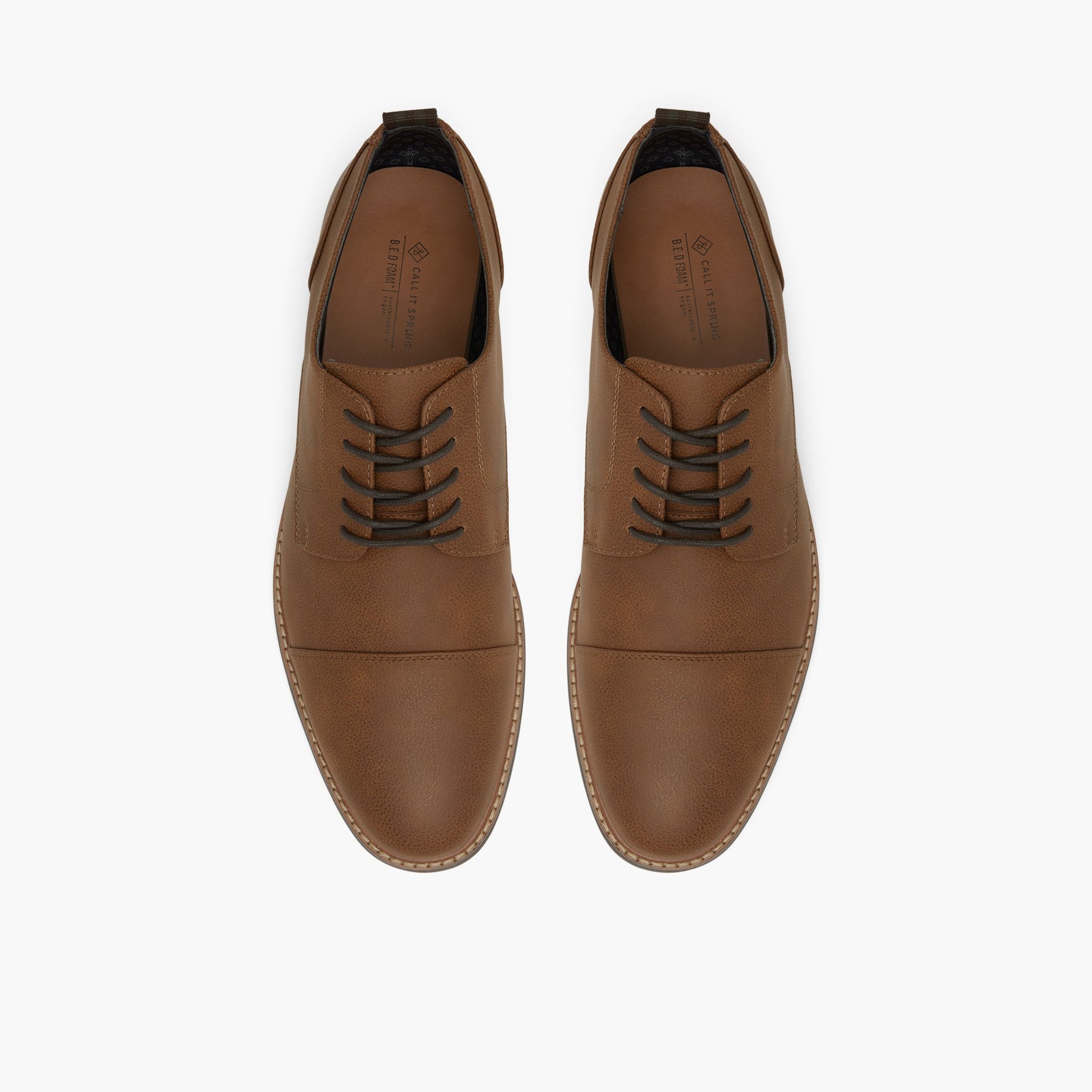 Test FR:Top-down view of the Cognac Castles Chaussures derby