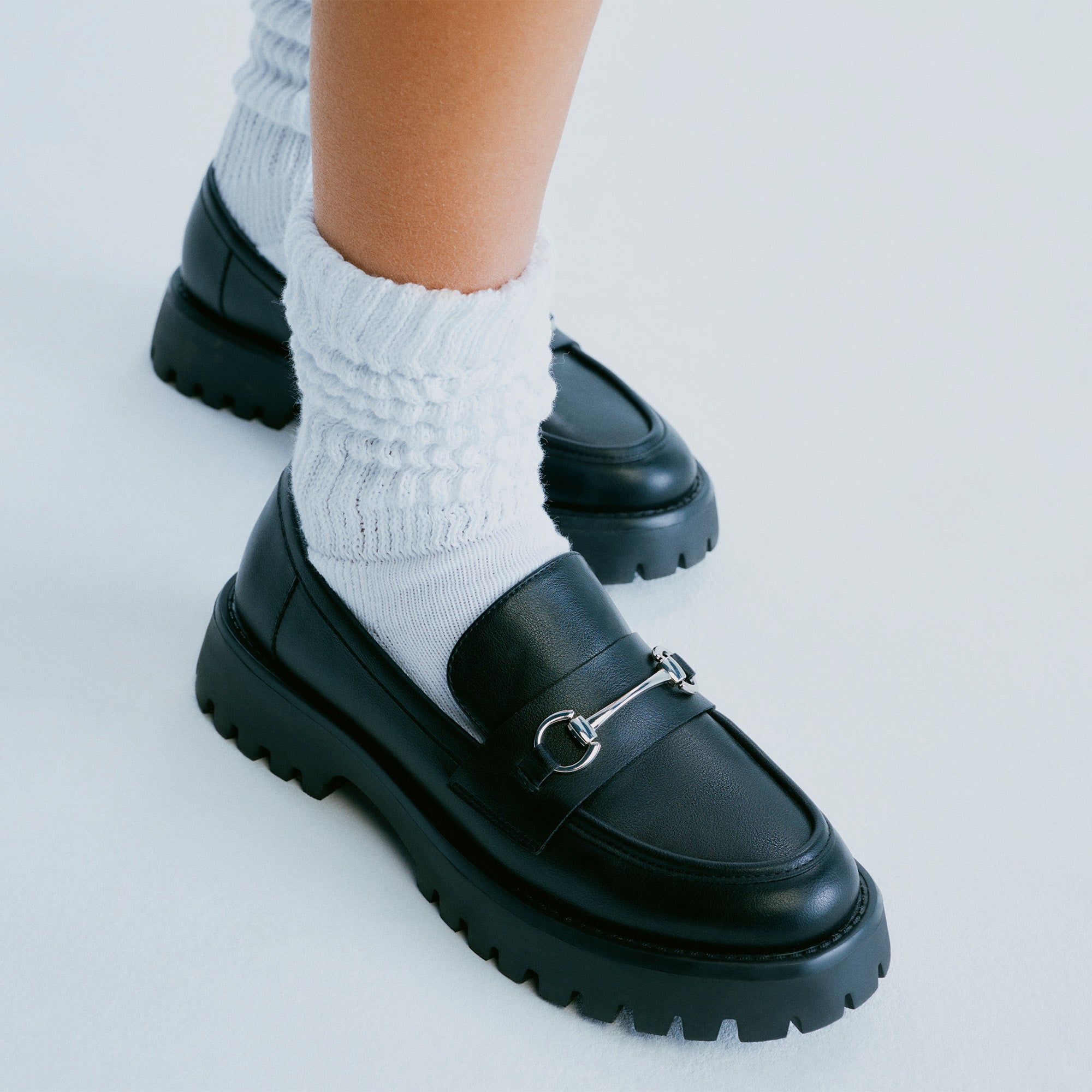 莉緒　0430 Cluelesss in Black