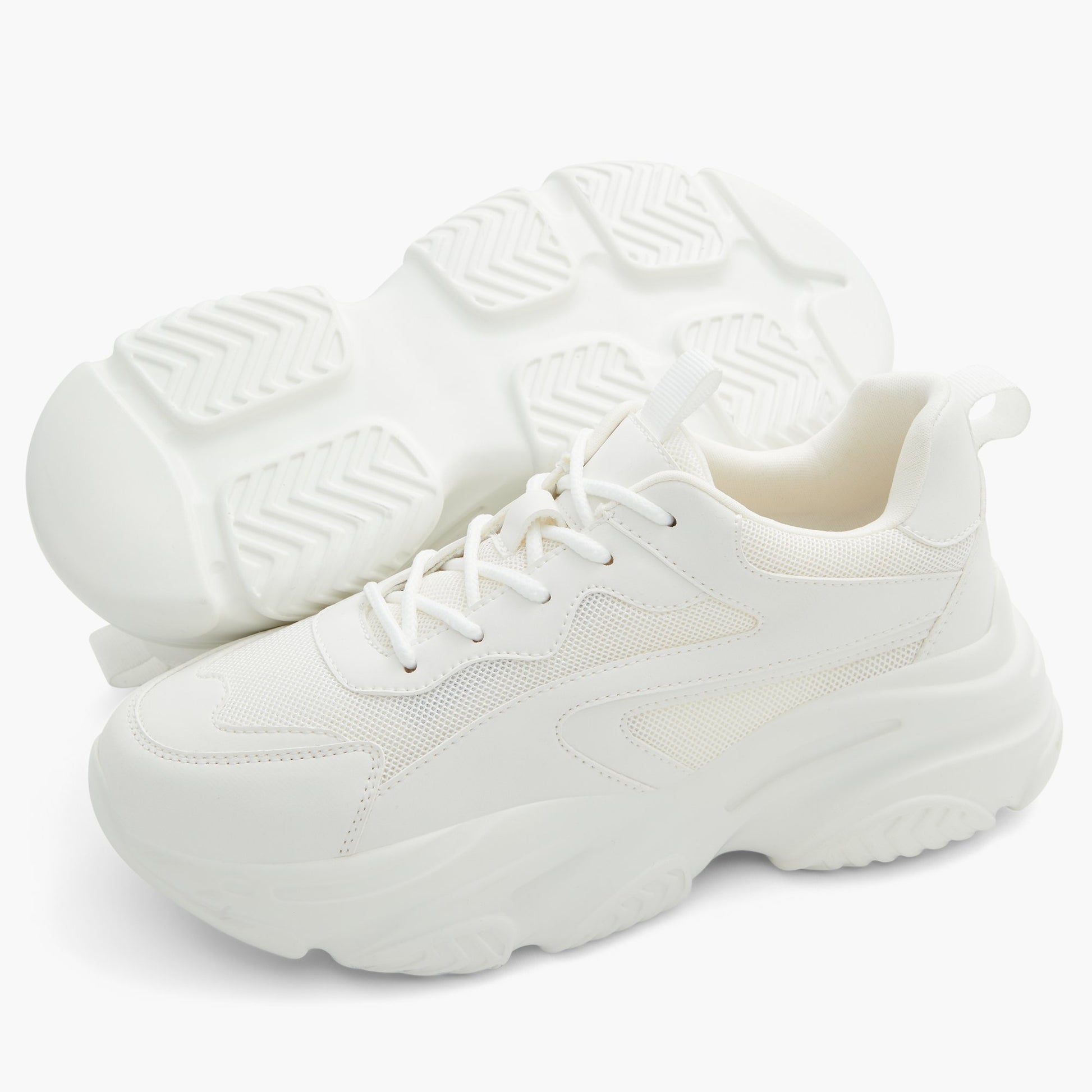 Highlighted view of a pair of White Refresh Chunky low top sneakerss