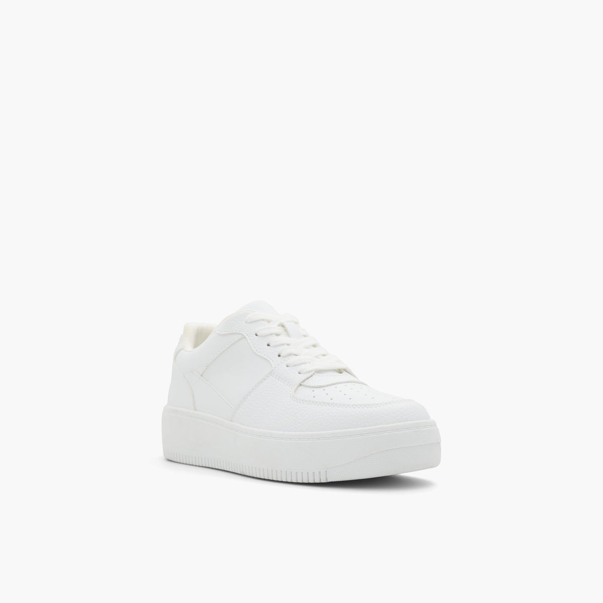 Three-quarter angle of White Overflow Fresh Low top sneakers's front side