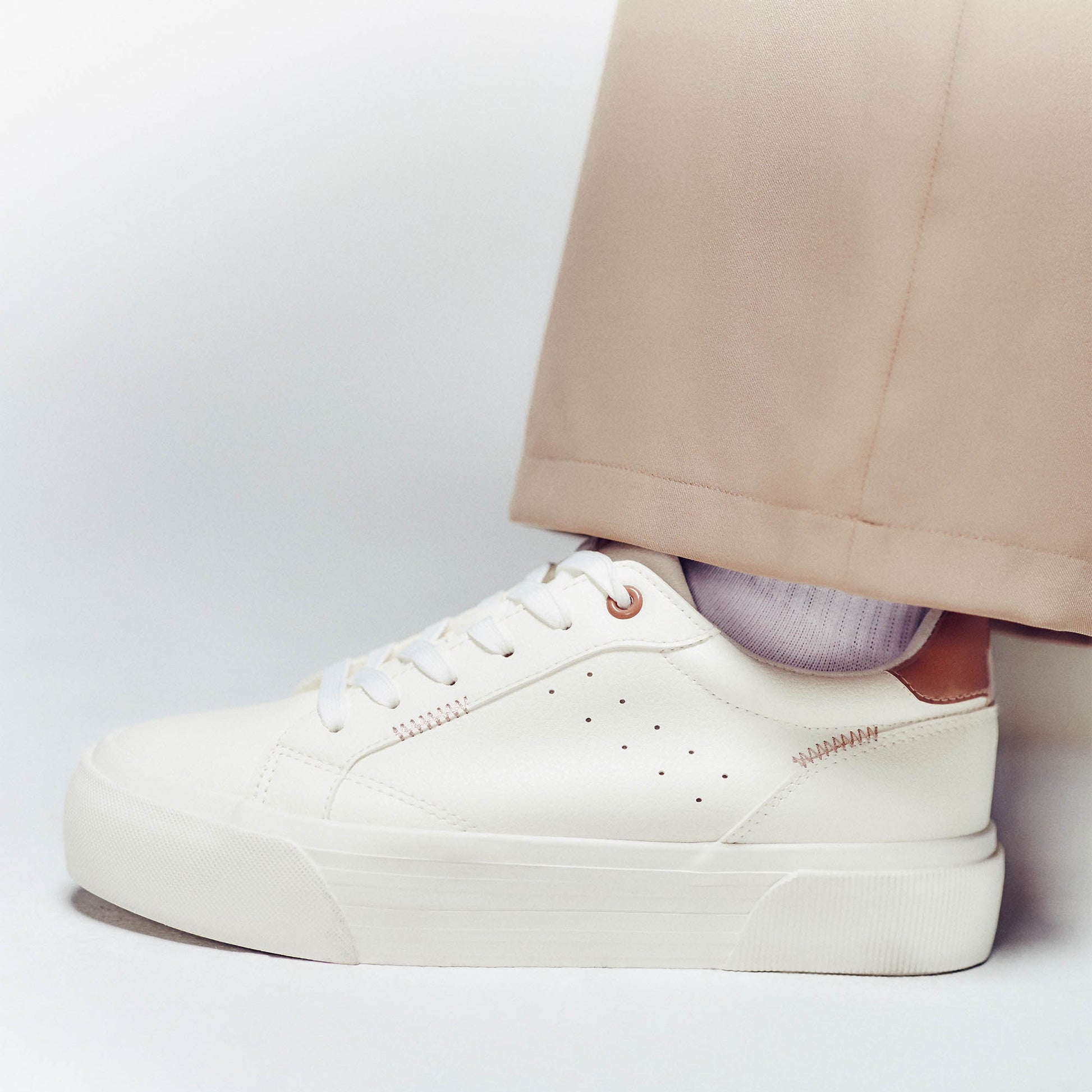 Test FR:Product media for Feeona