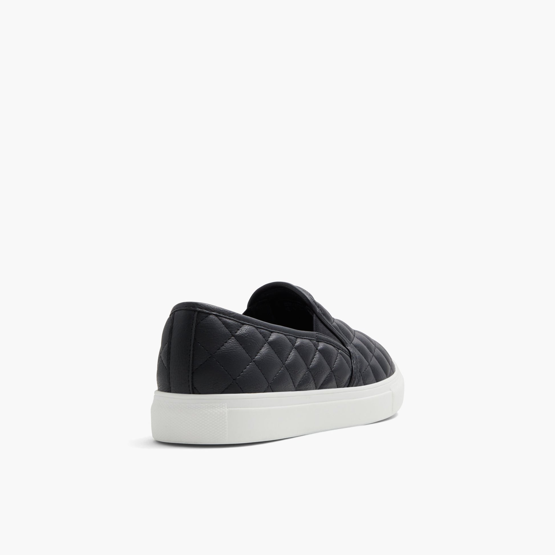 Three-quarter angle of Black Iggyy Low top sneakers's back side