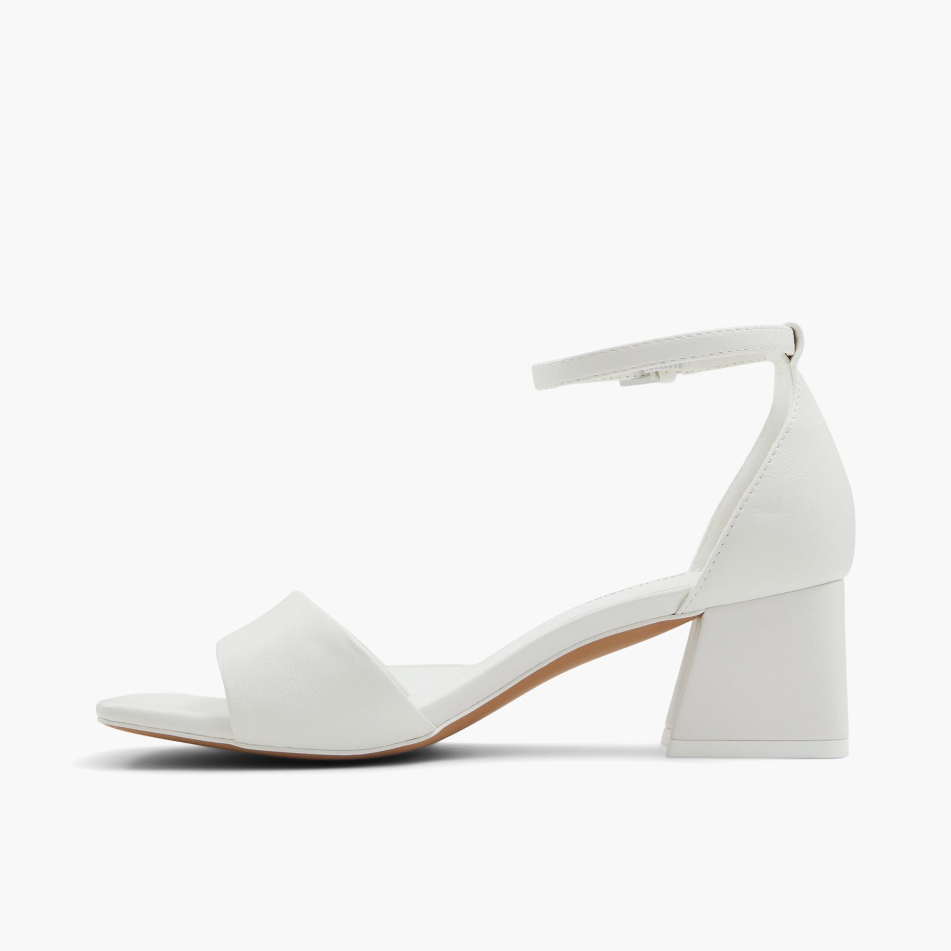 Side view of White Vicki