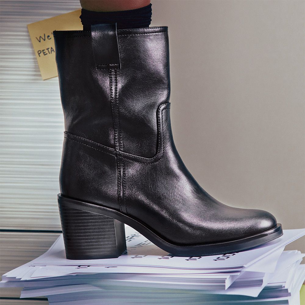 Product media for Maxyne