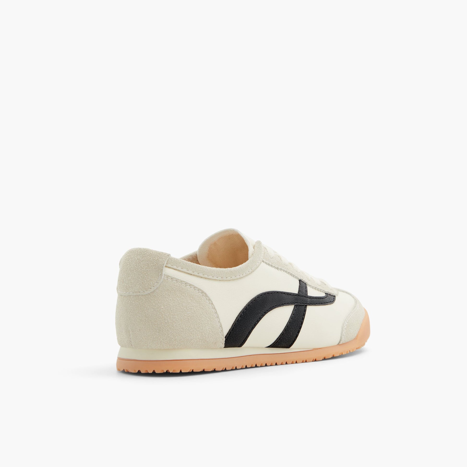 Three-quarter angle of Ice Beaa Low-top Sneakers's back side