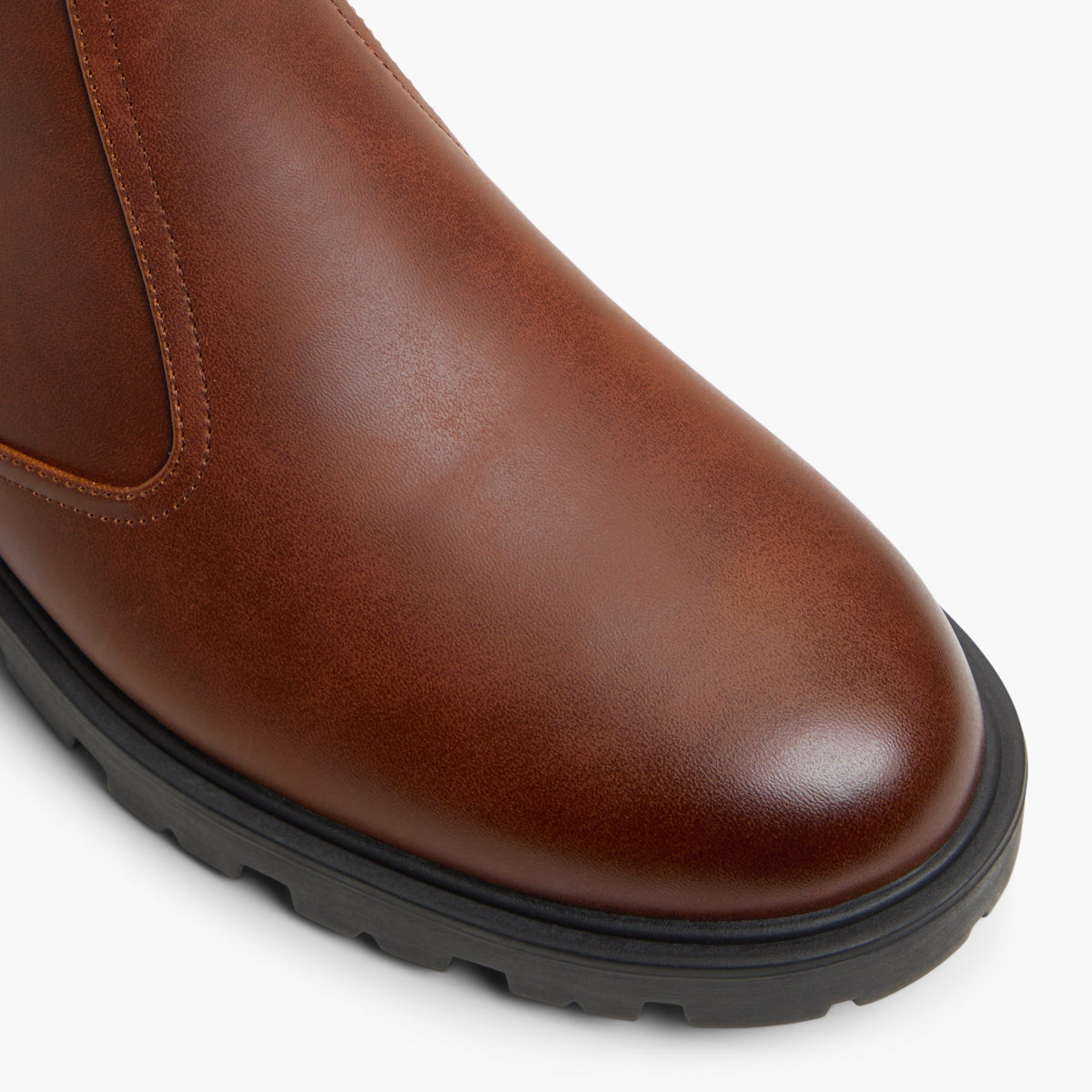 Gros plan de la Tan Ashtonn Bottes chelsea