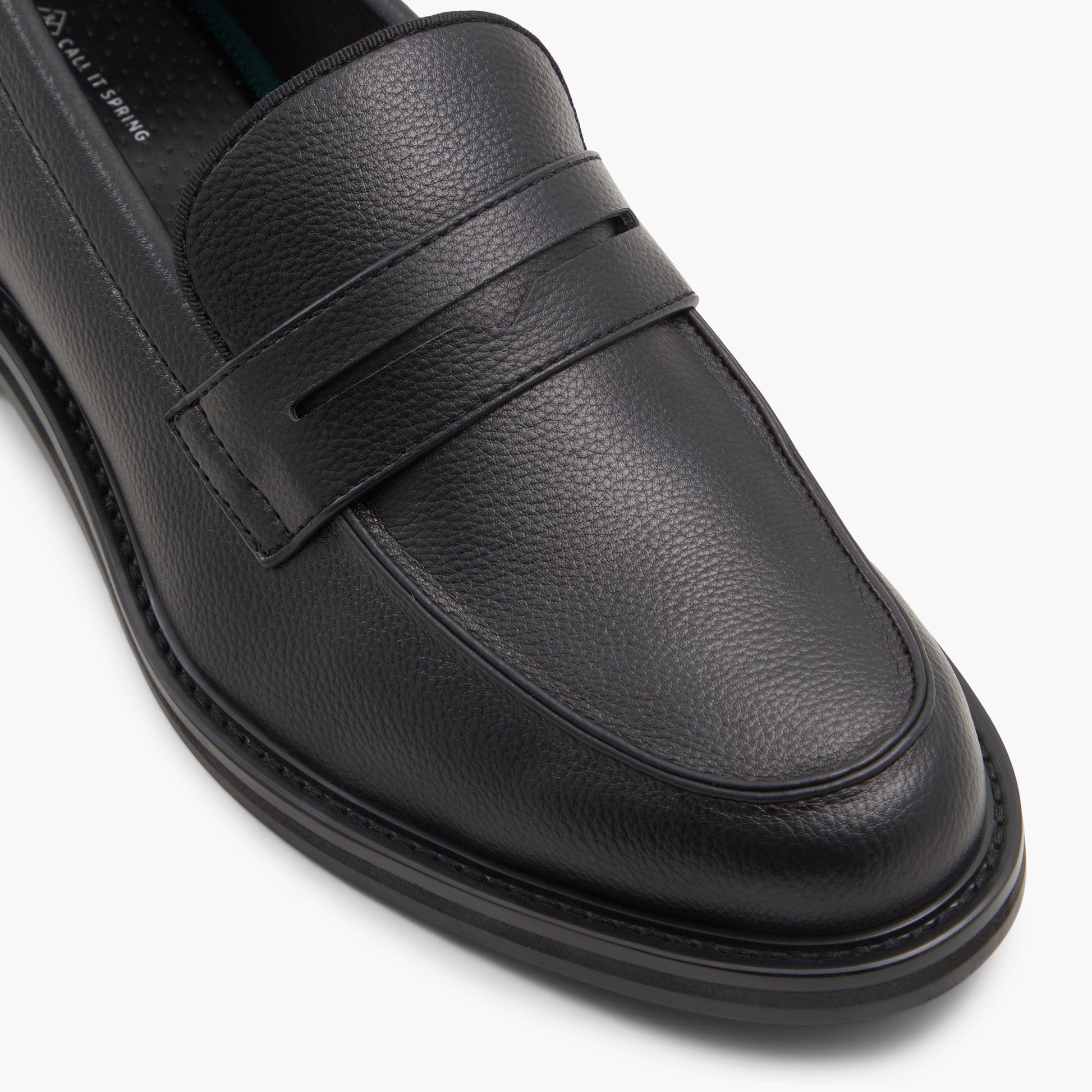 Close-up of the Black Hayward Loafers