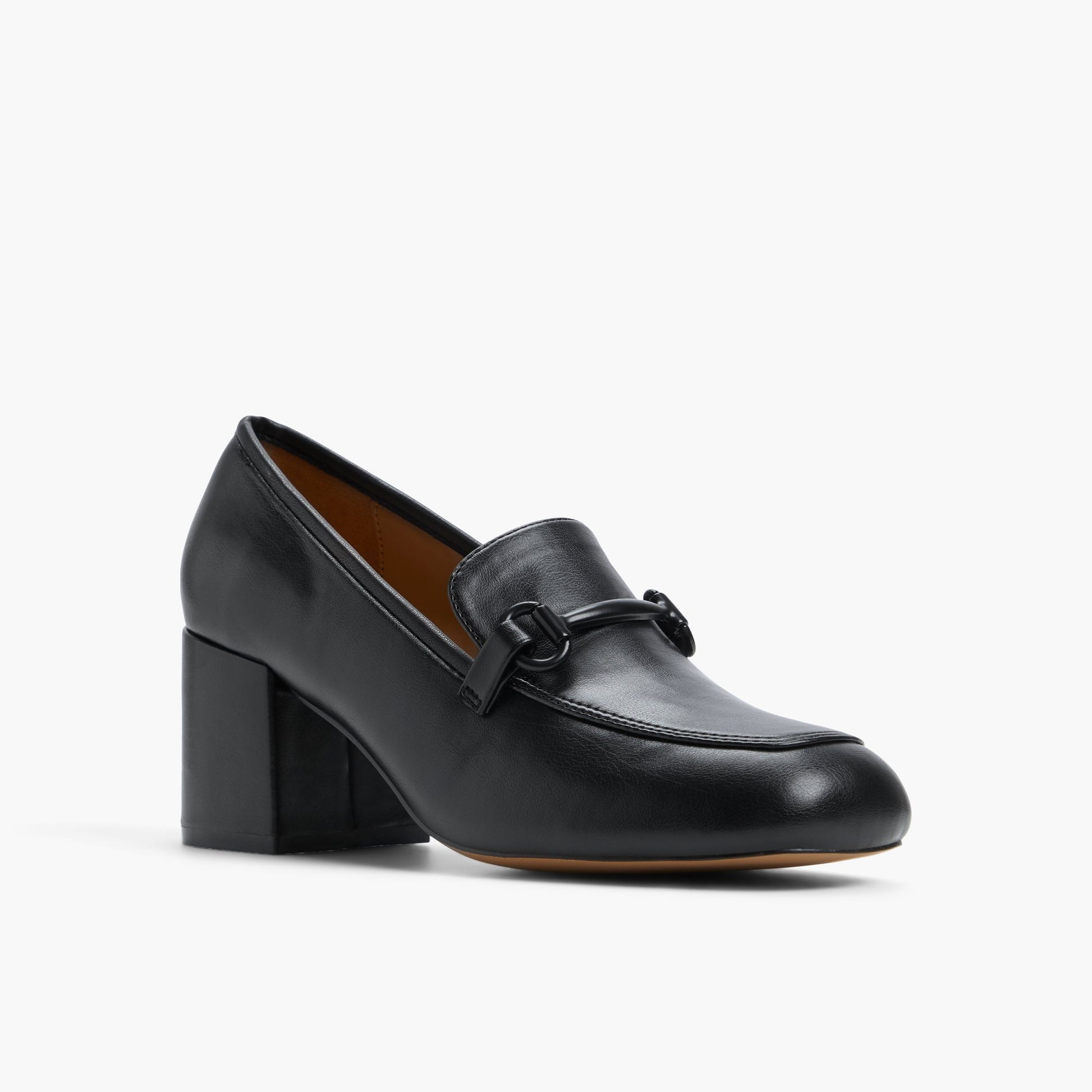 Test FR:Three-quarter angle of Noir Saylorr Flâneurs à talons blocs's front side