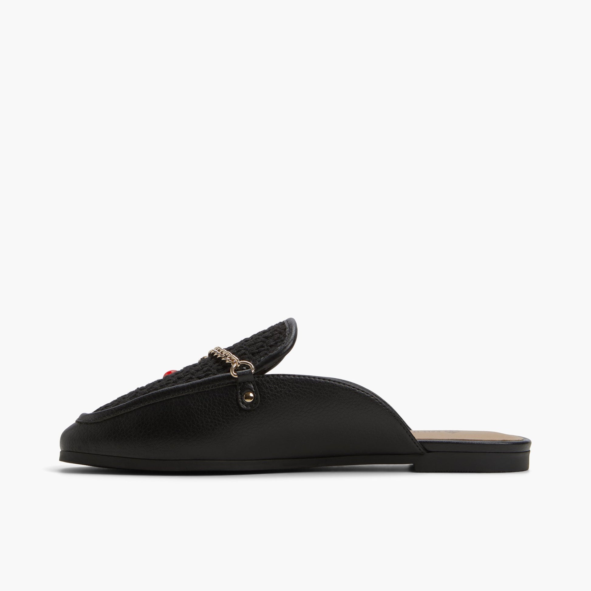 Side view of Black Gayle