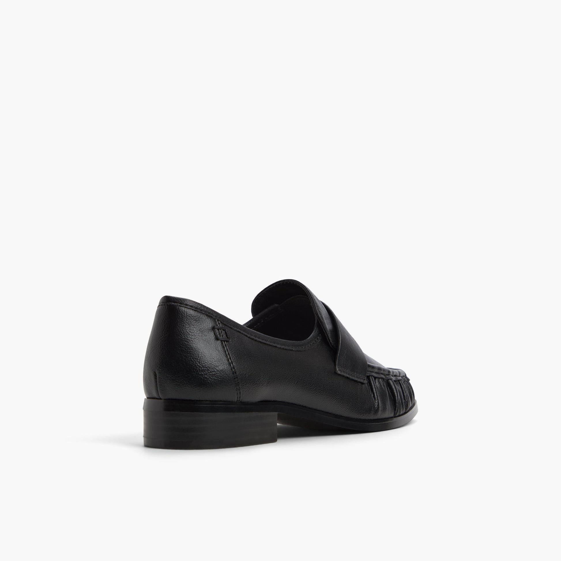 Three-quarter angle of Black Elowin Loafers's back side