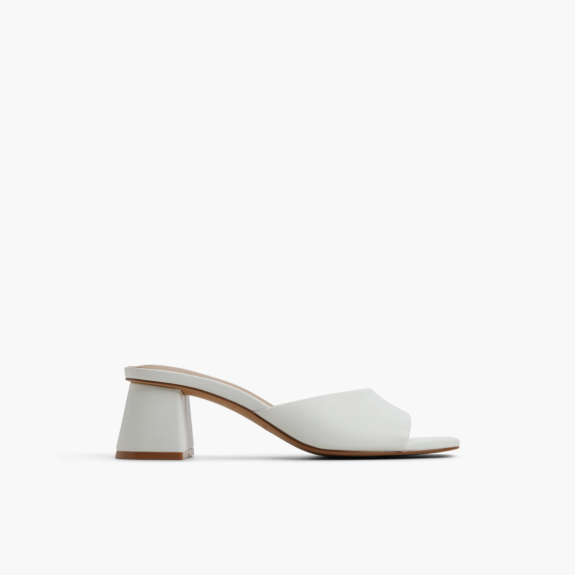 Test FR:Main View of Glace Lanaa Sandales mules à talon bloc for Femmes