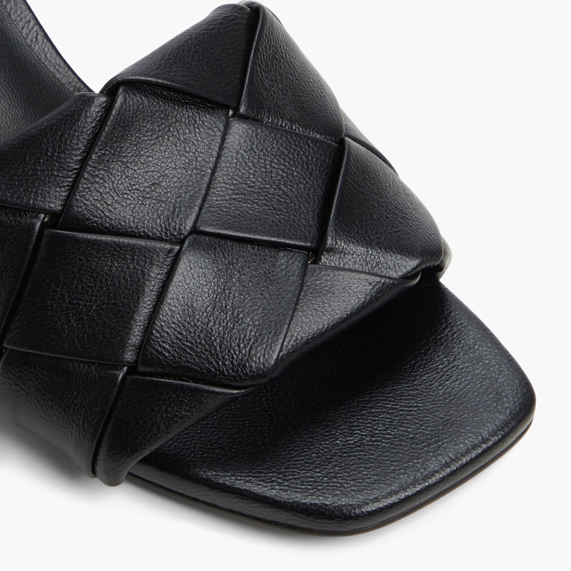 Close-up of the Black Dreaamy Block Heel Mules