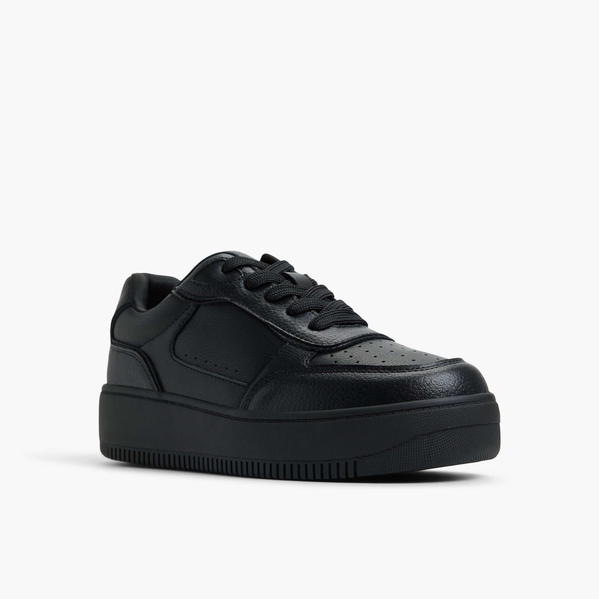 Three-quarter angle of Black Freshy 's front side