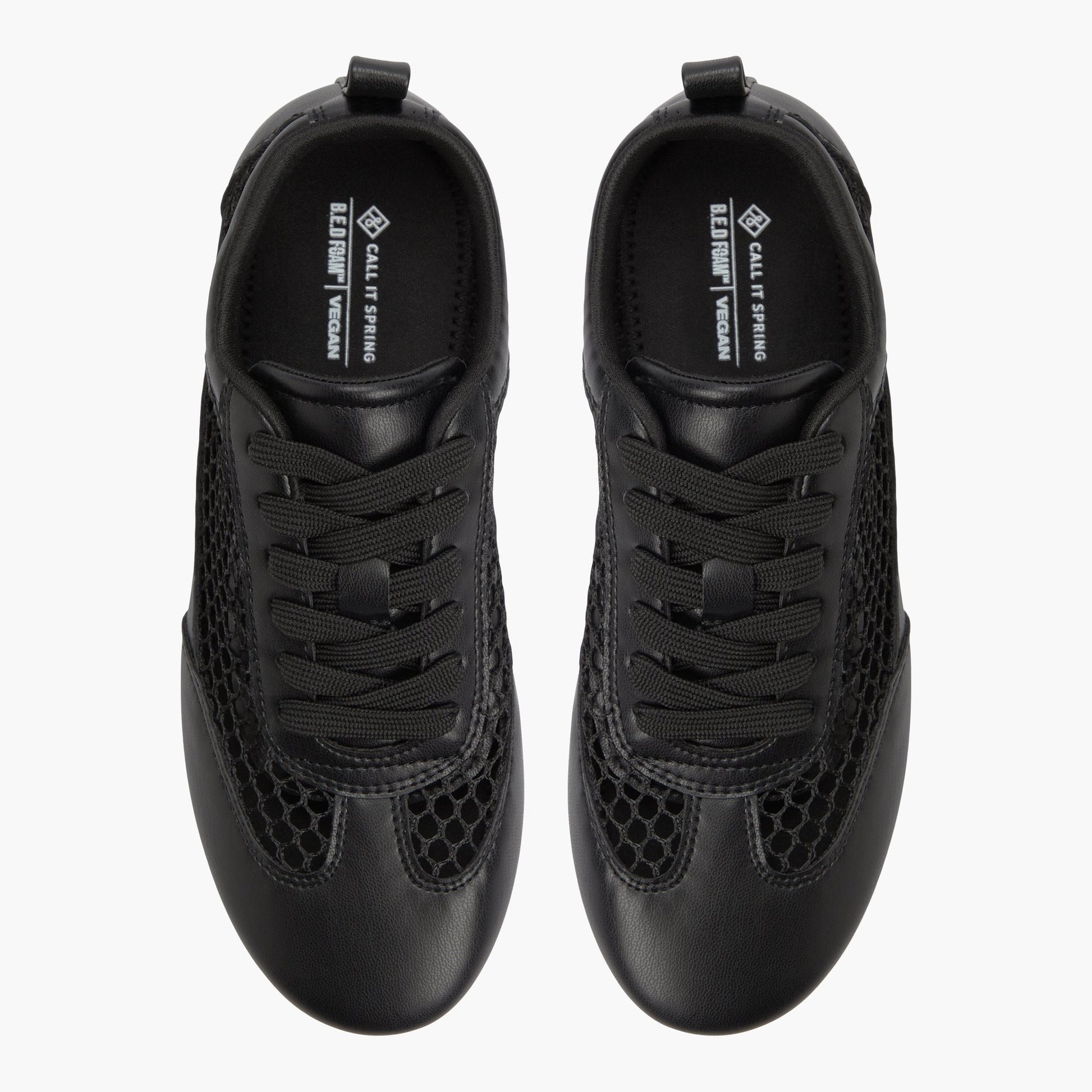 Top-down view of the Open Black Quincie Low-Top Sneakers