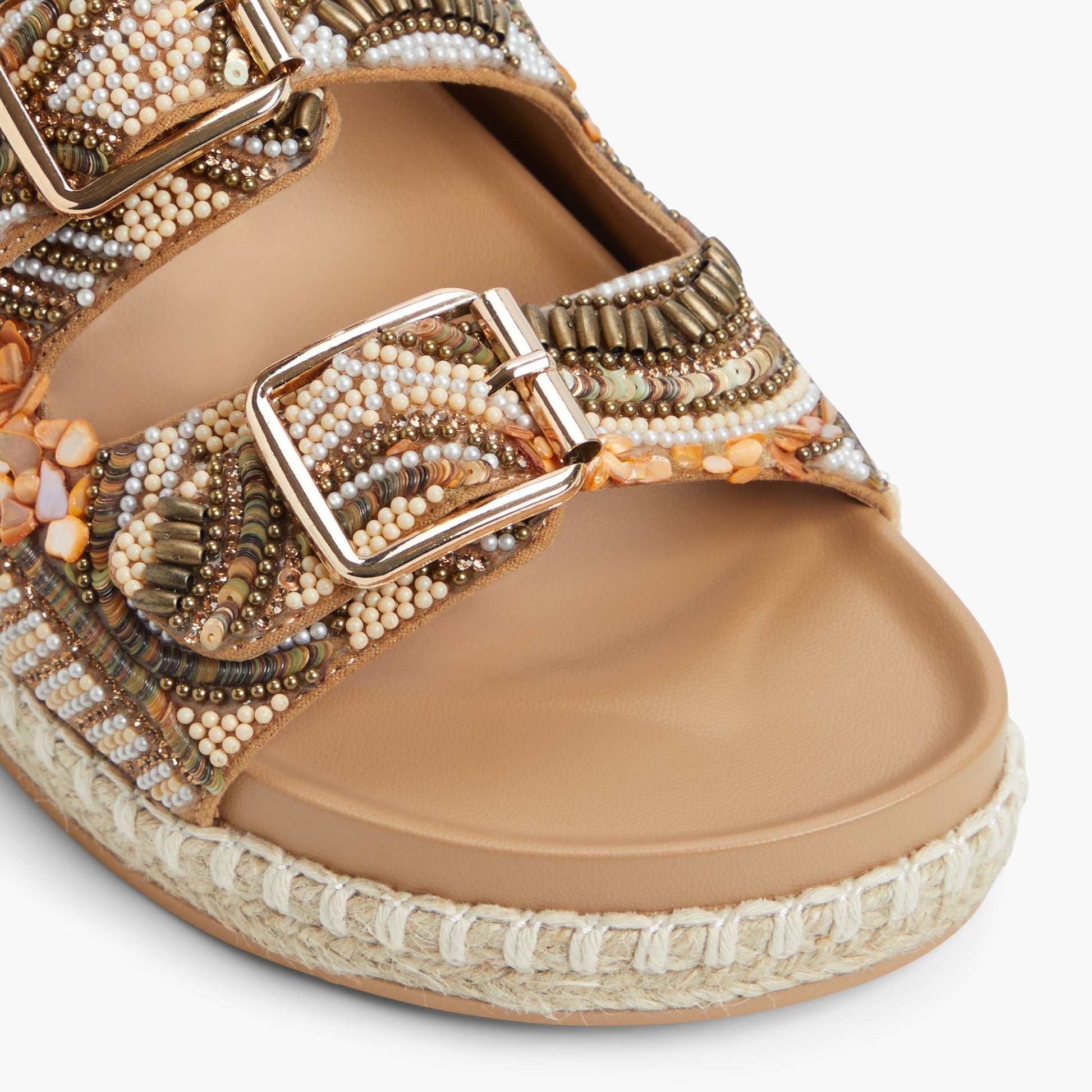 Close-up of the Multicolor Juune