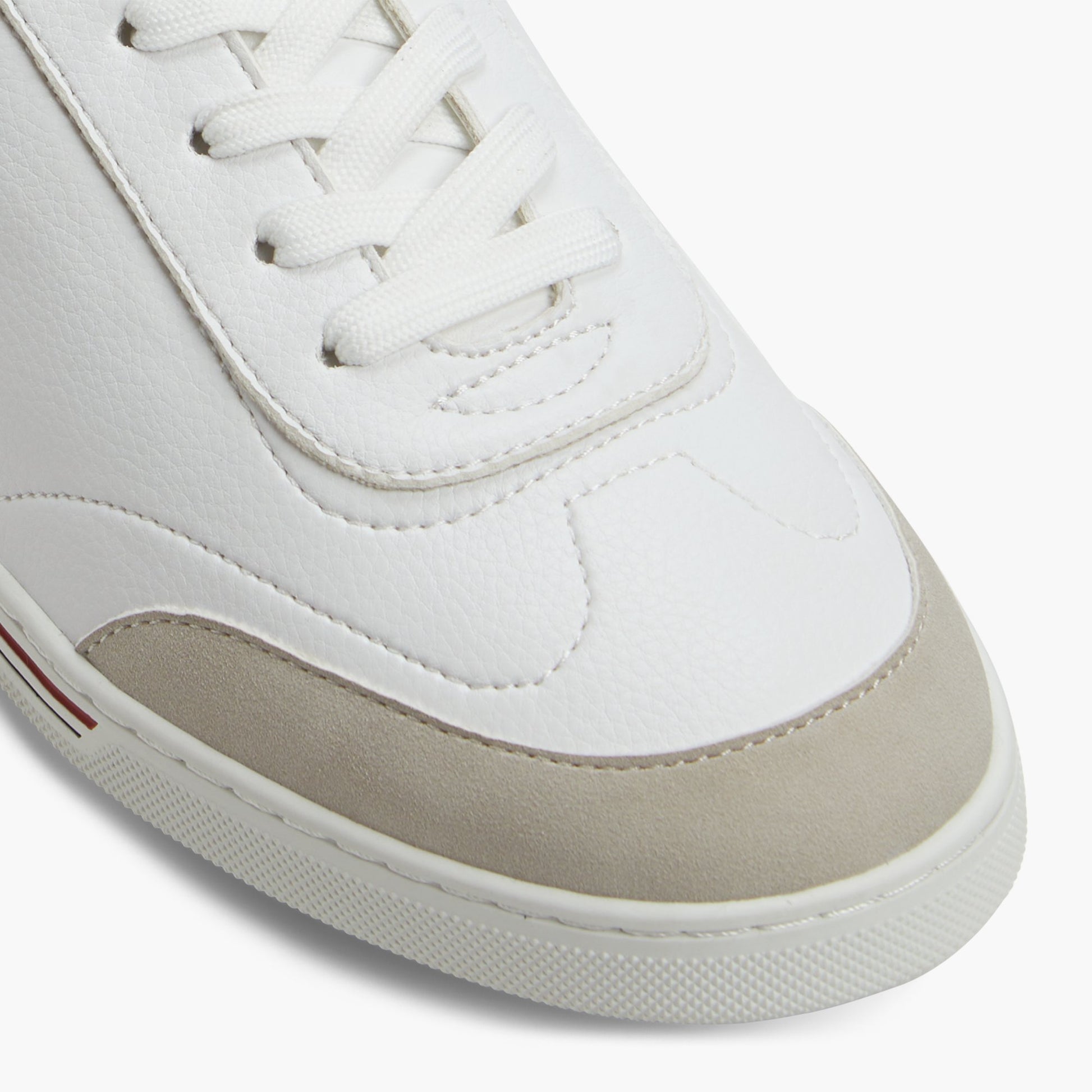 Close-up of the White Domenico