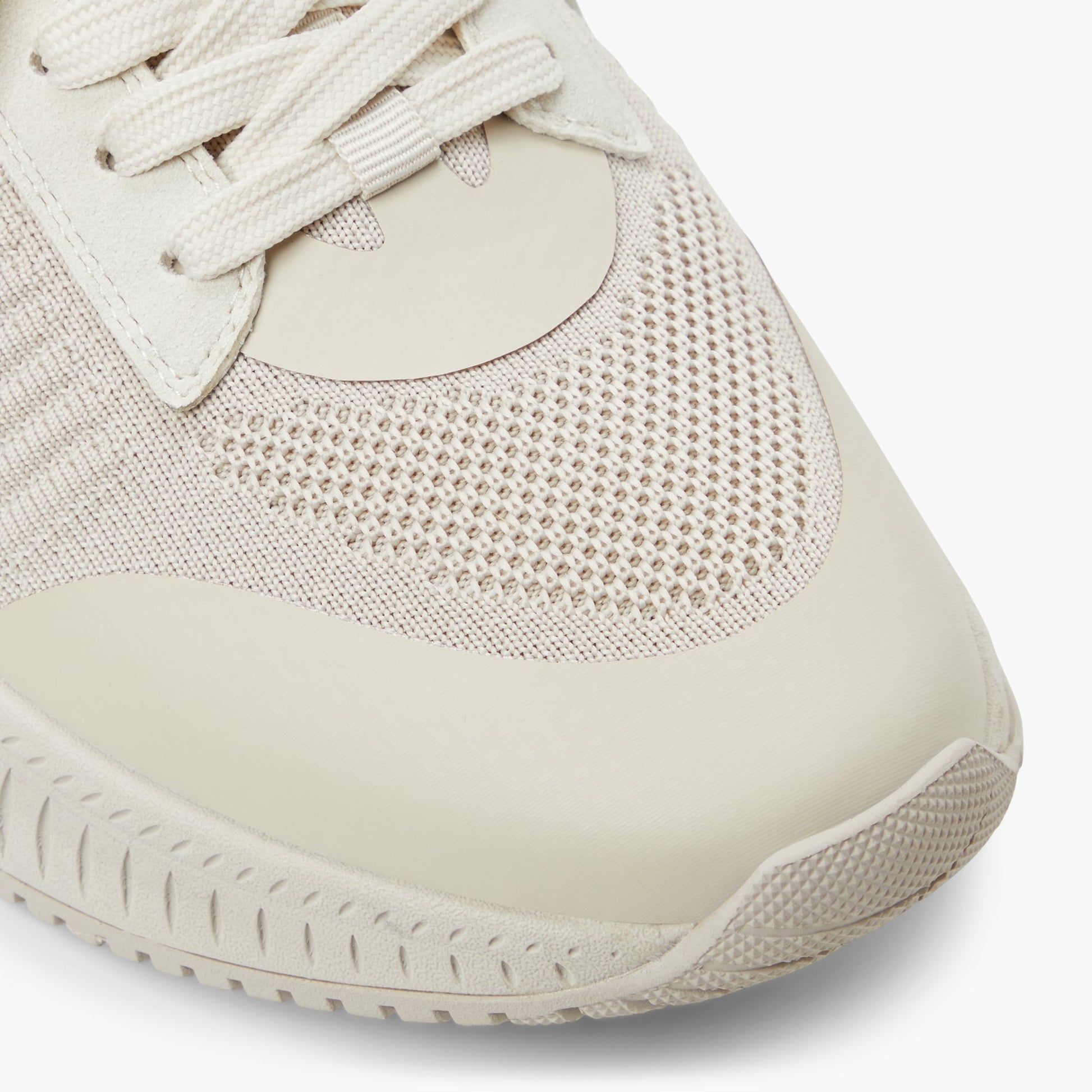 Close-up of the Light grey Macan