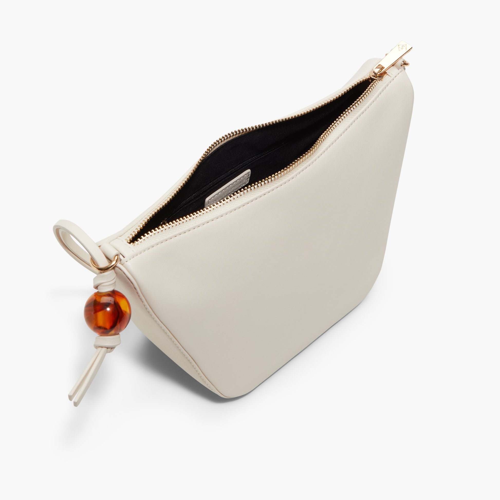 Product media for Leonaa