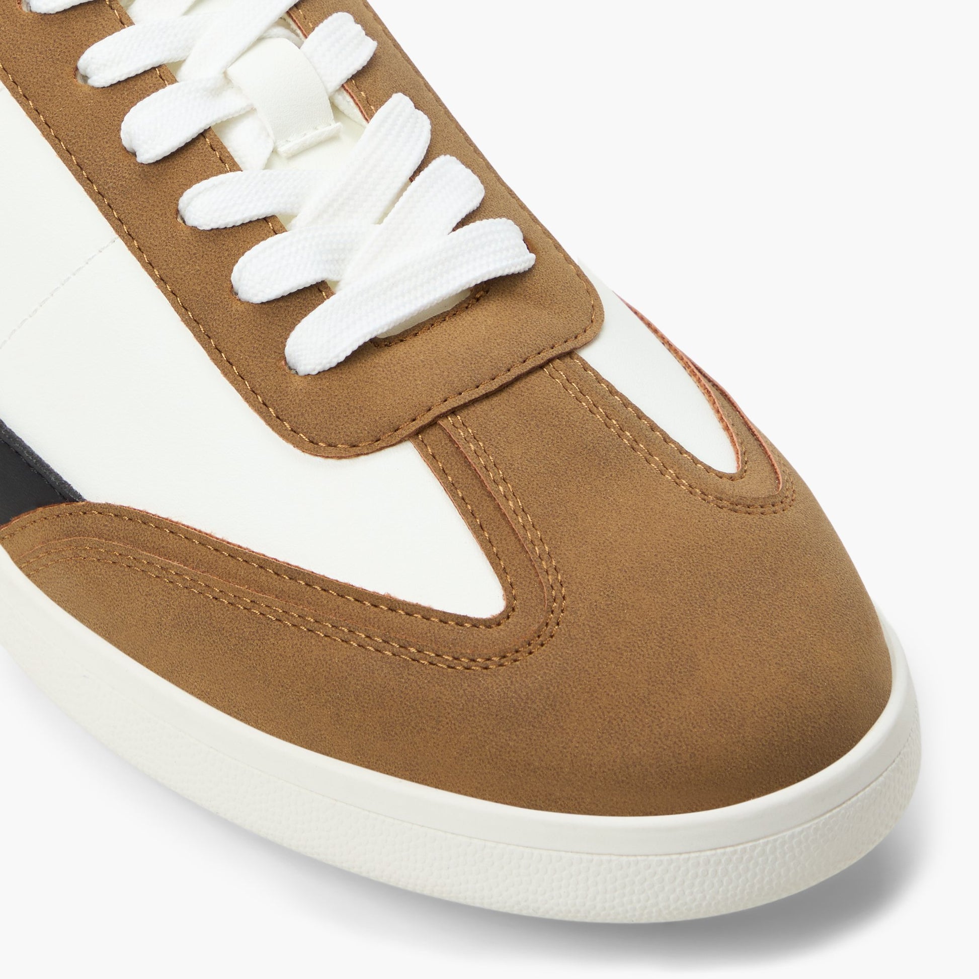 Test FR:Close-up of the Blanc Romarrio
