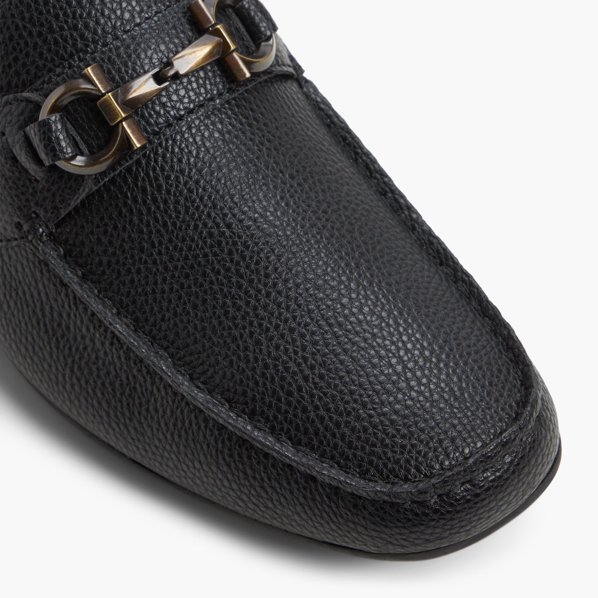 Close-up of the Black Villanueva