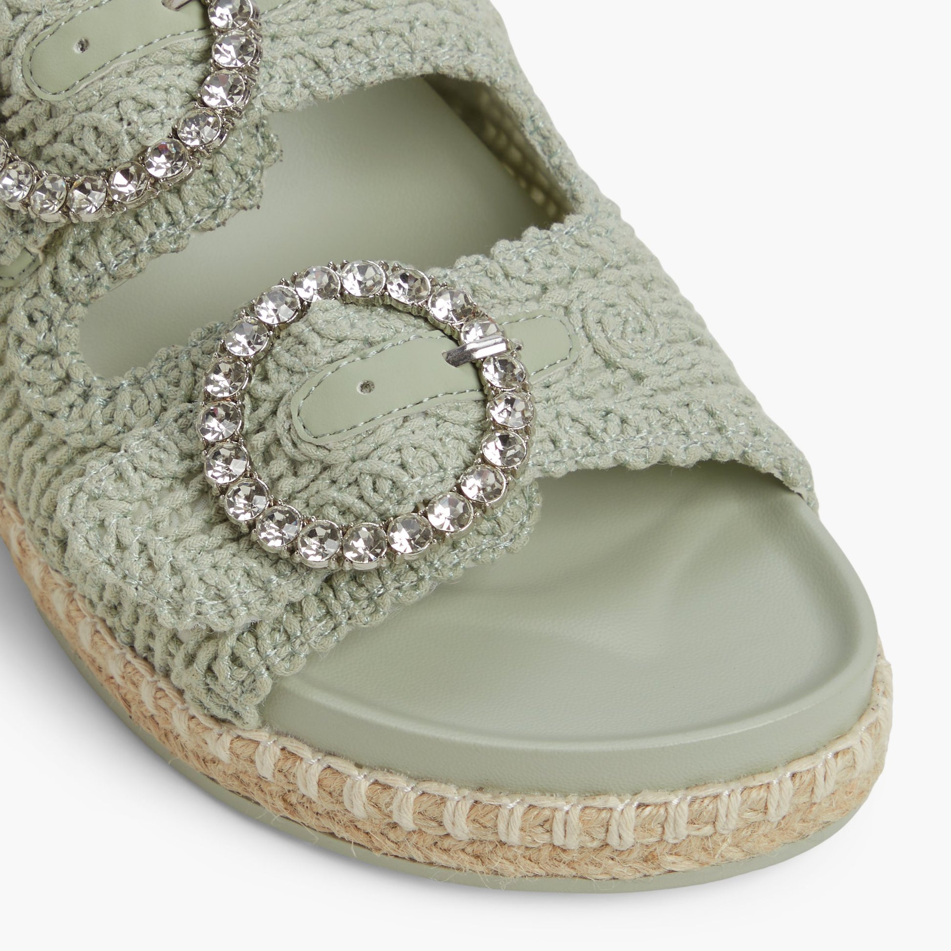 Close-up of the Light Green Juune
