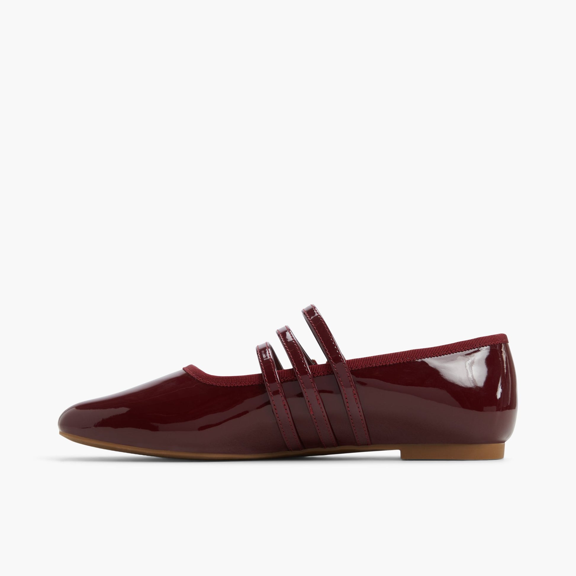 Side view of Bordo Kamelie Mary Jane Flats
