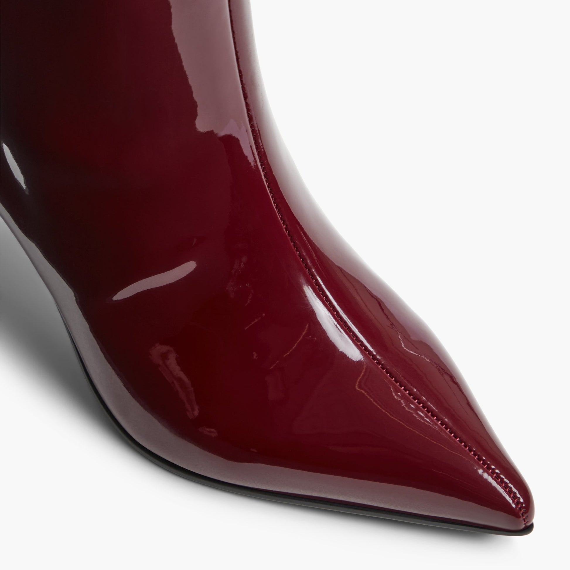 Close-up of the Bordo Rhodde Low-Mid Heeled Tall Boots