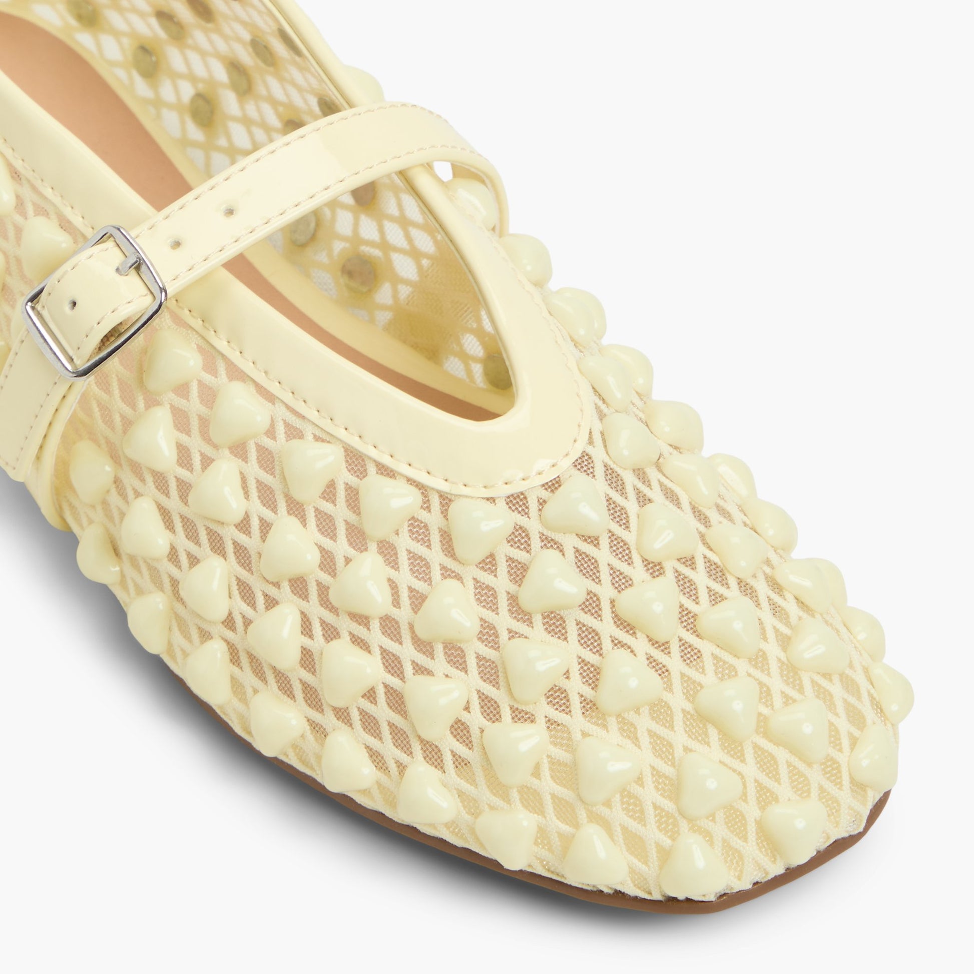 Close-up of the Light Yellow Maiya