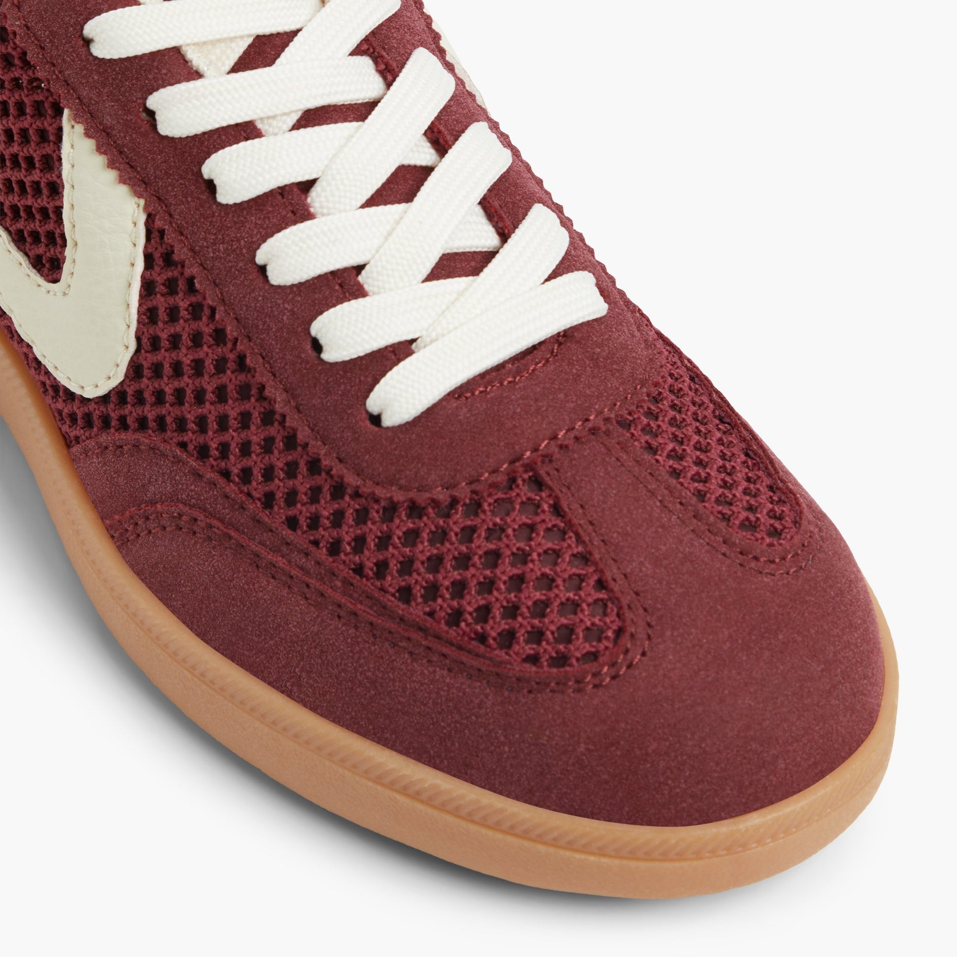Close-up of the Bordo Troye