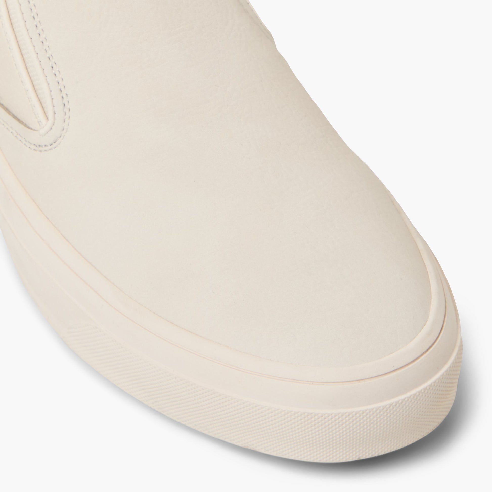 Close-up of the Cream Carrier
