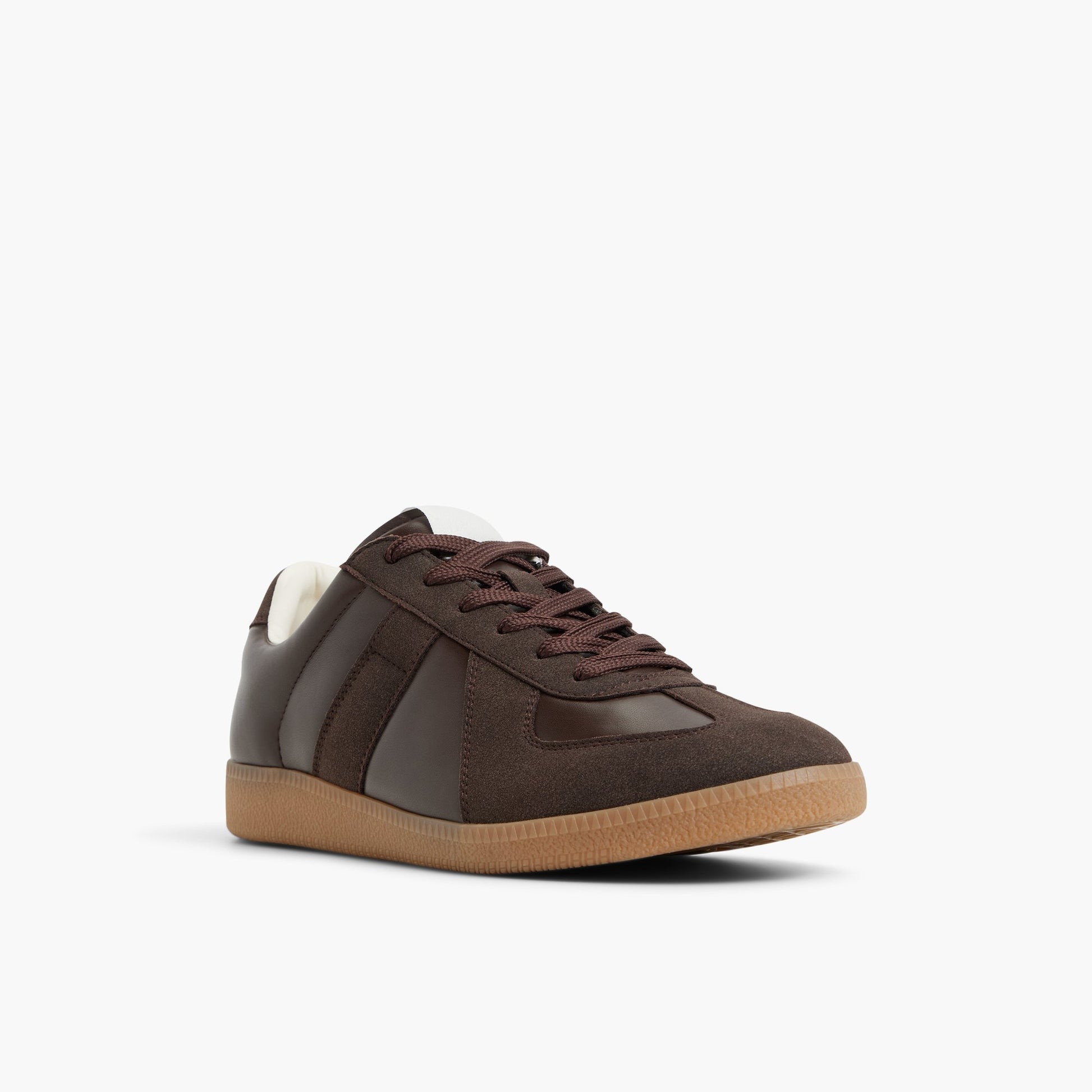 Three-quarter angle of Brown Tenor Low-top Sneakers's front side