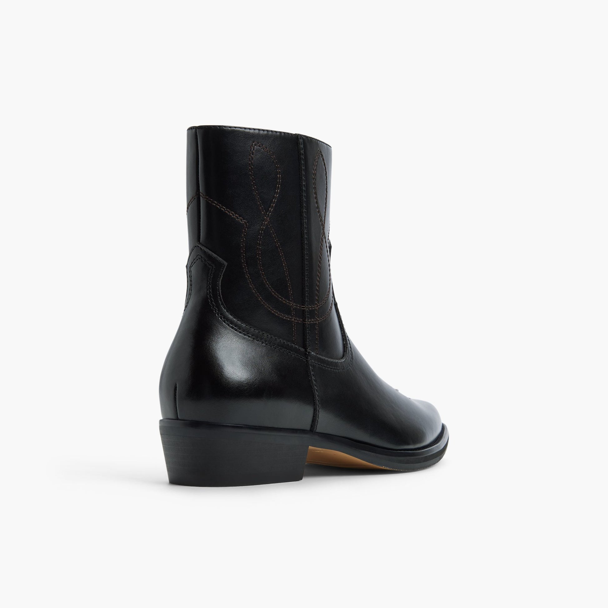 Three-quarter angle of Black Hillman Western Boots's back side