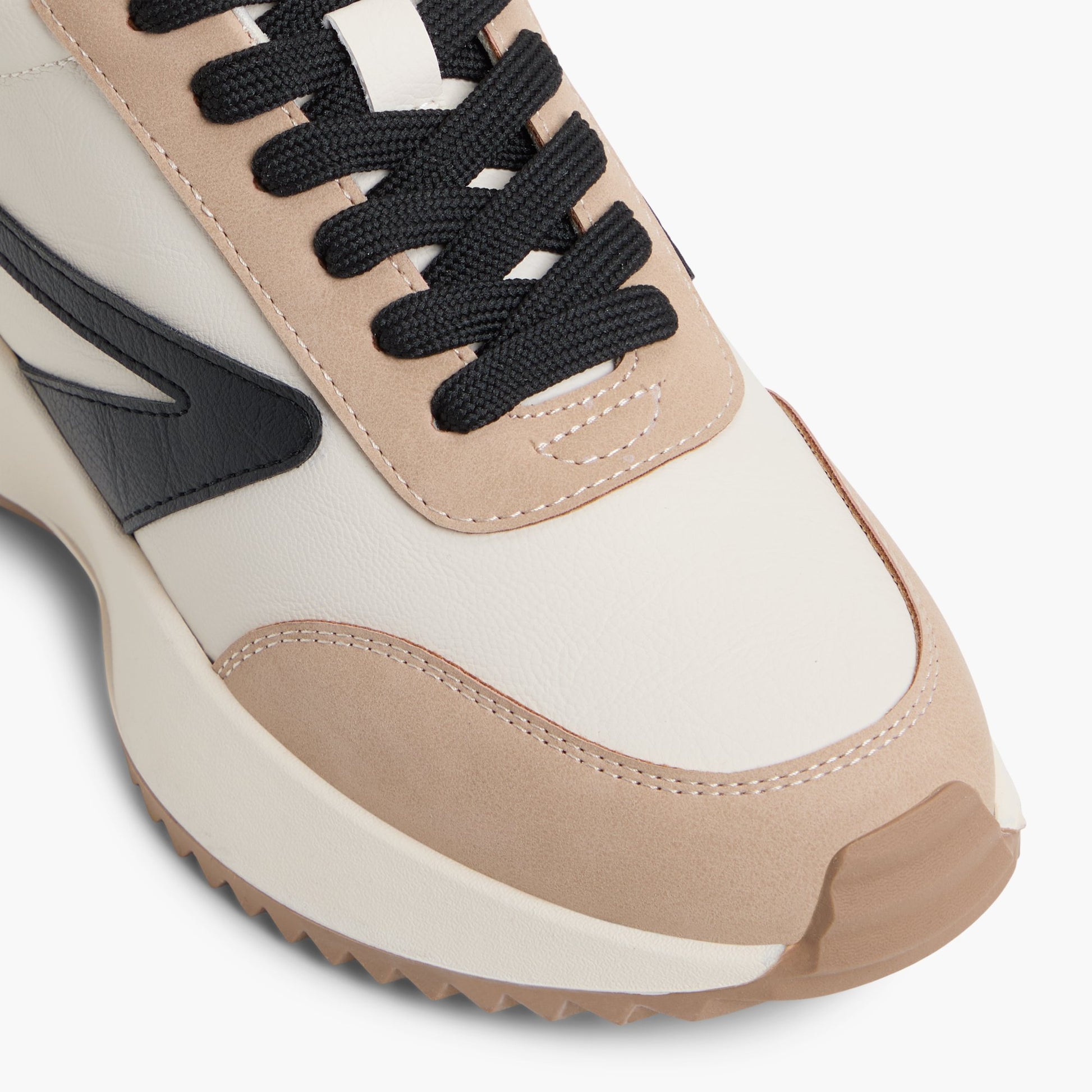 Close-up of the Bone multi Danie Low-Top Sneakers