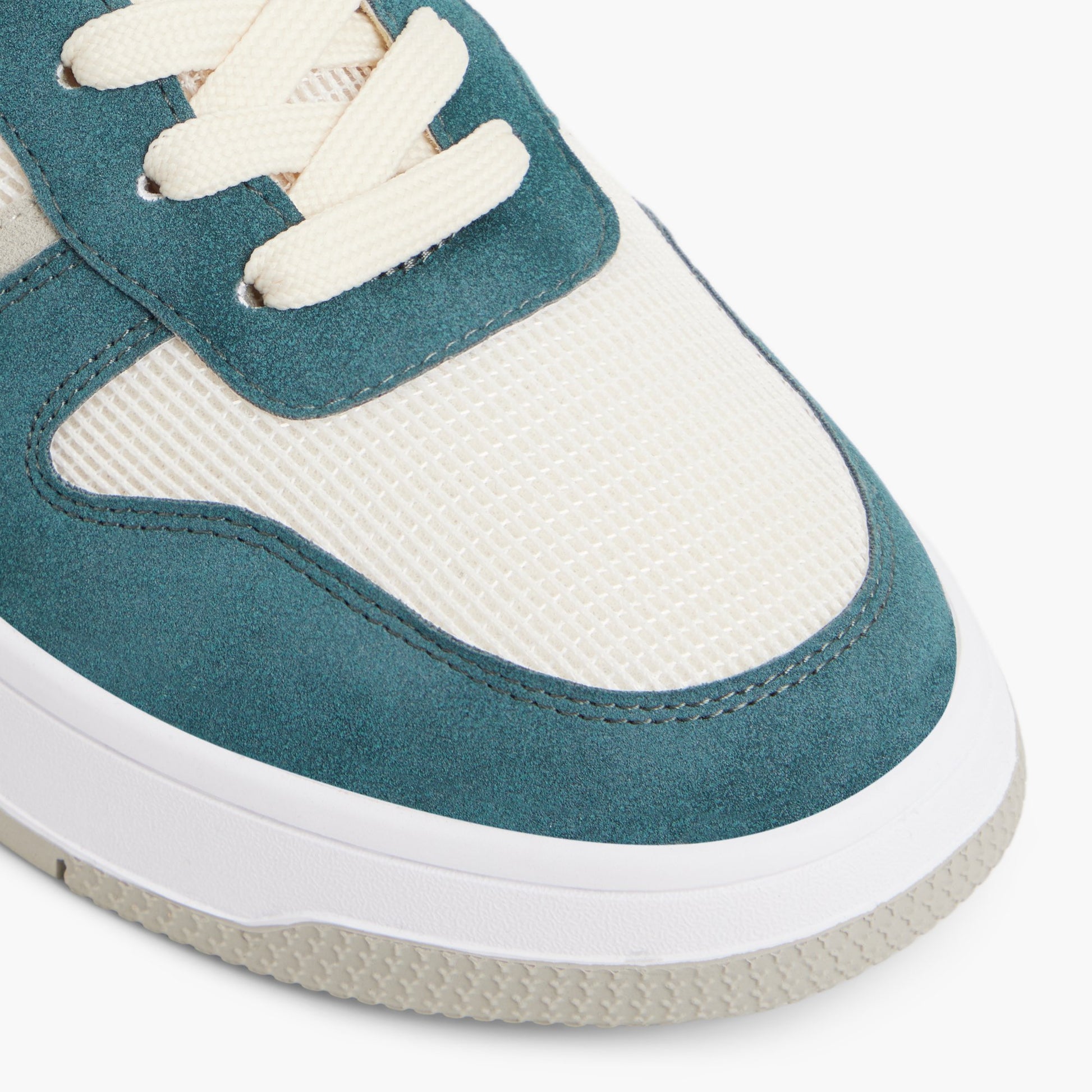 Close-up of the Teal Freshh_h Low top sneakers