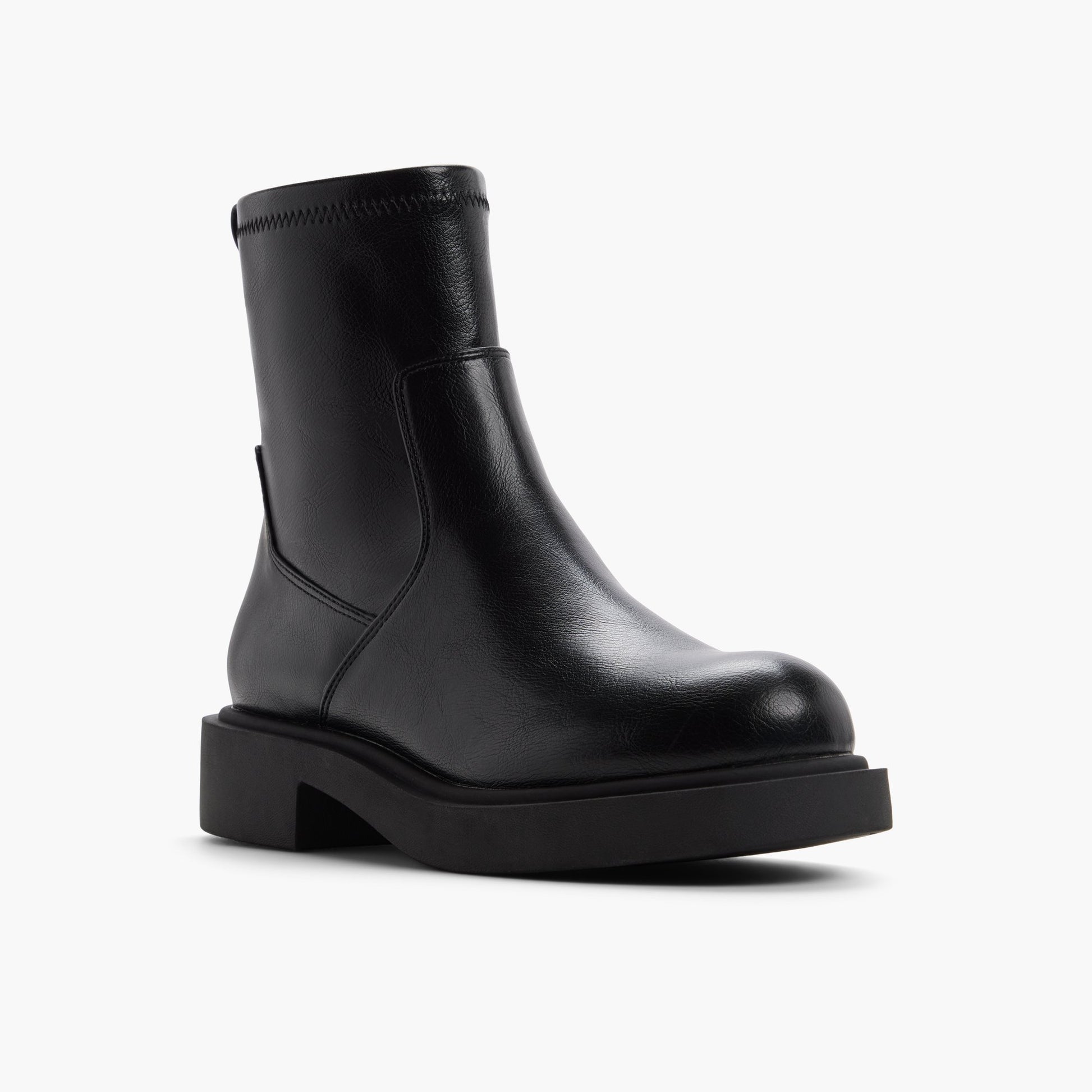 Test FR:Three-quarter angle of Noir Addilynn 's front side