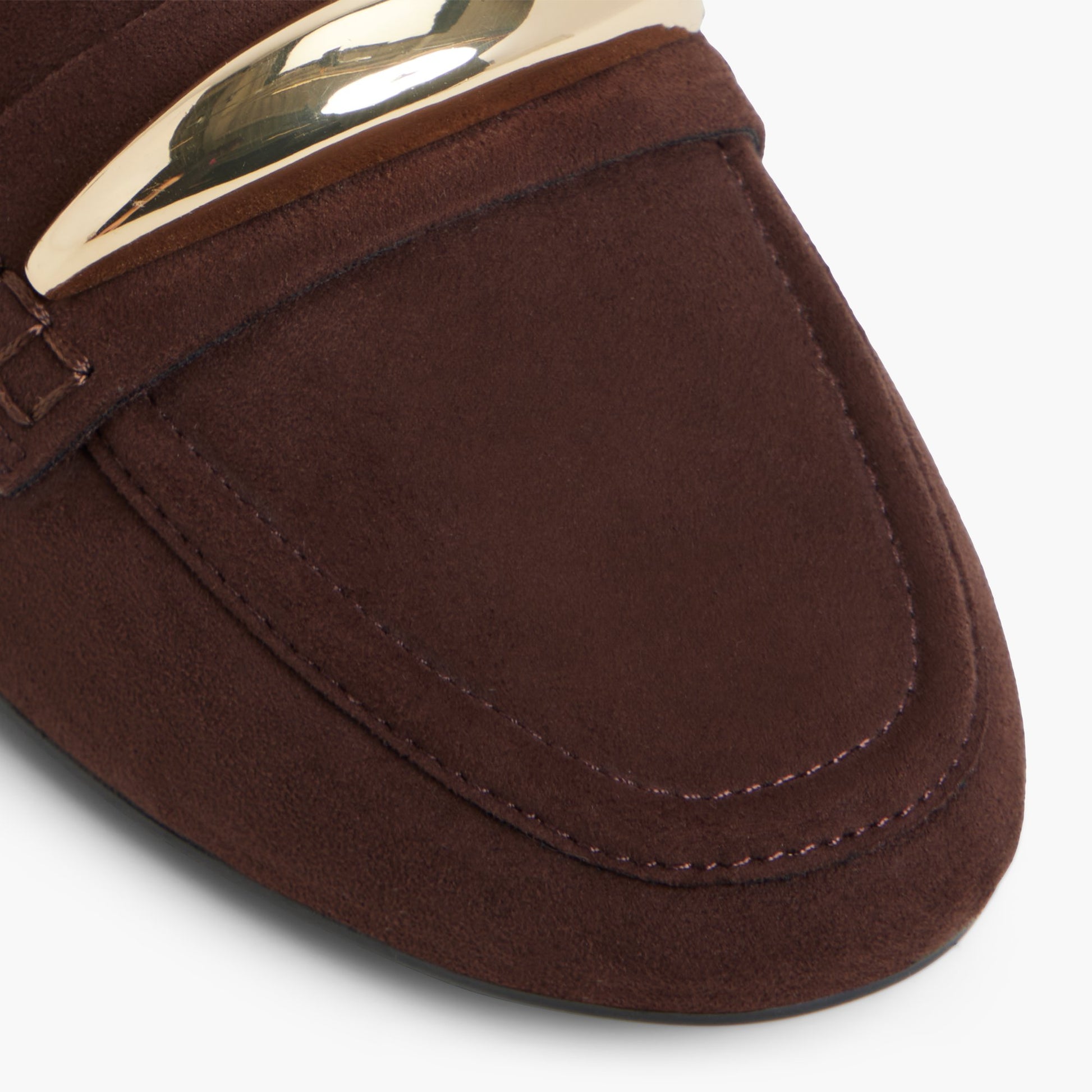 Test FR:Close-up of the Marron Foncé Vicenza Flâneurs dandy