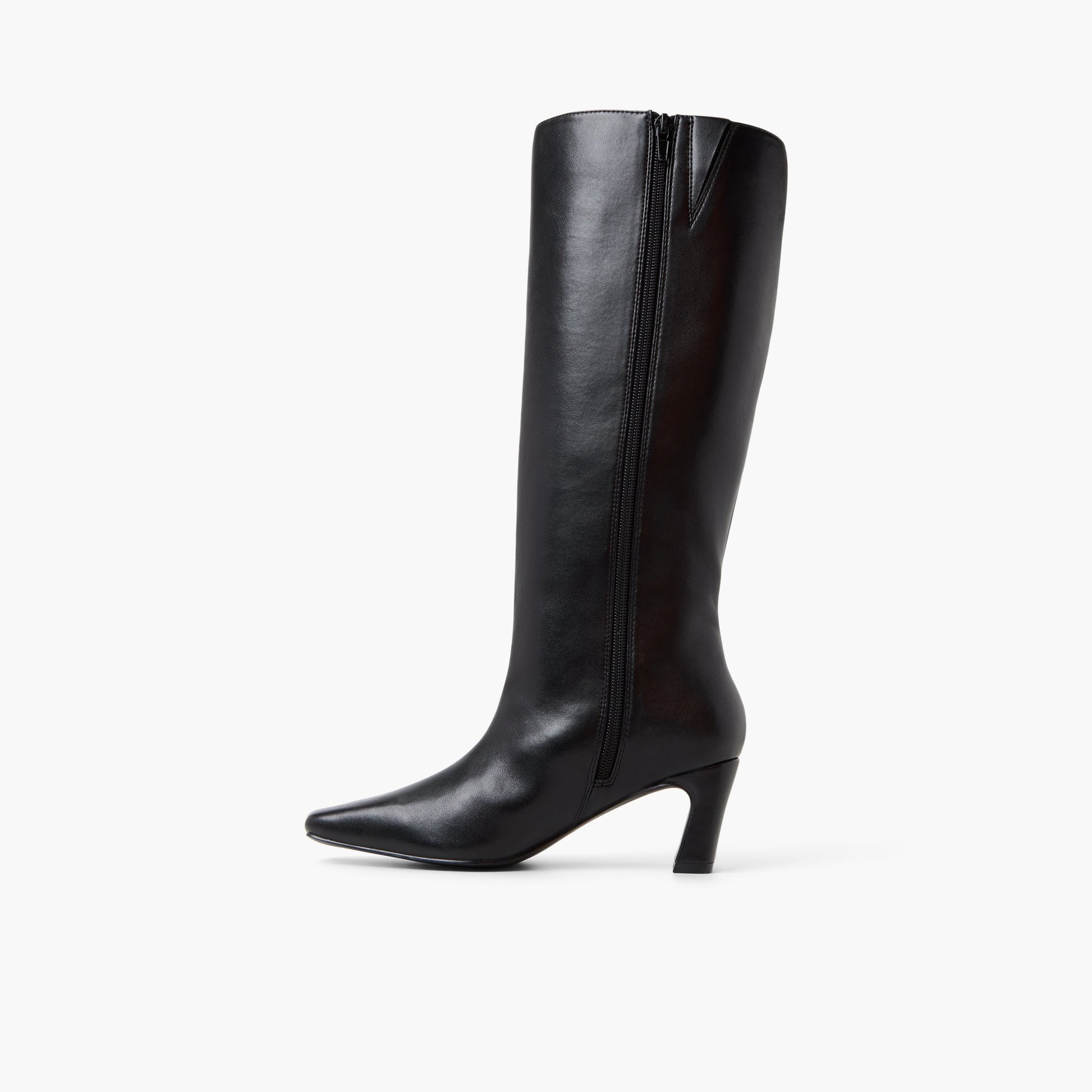 Test FR:Side view of Noir Izadoraa Bottes mi-mollet