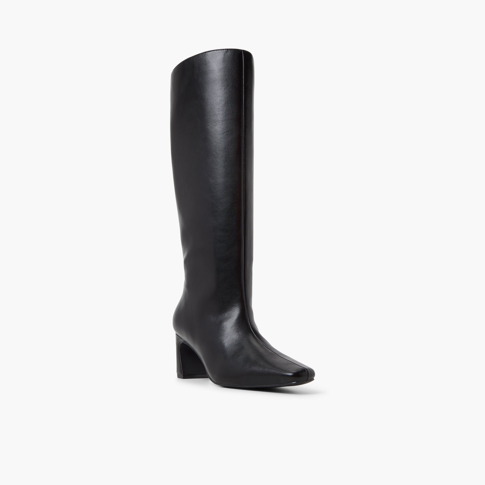 Test FR:Three-quarter angle of Noir Izadoraa Bottes mi-mollet's front side