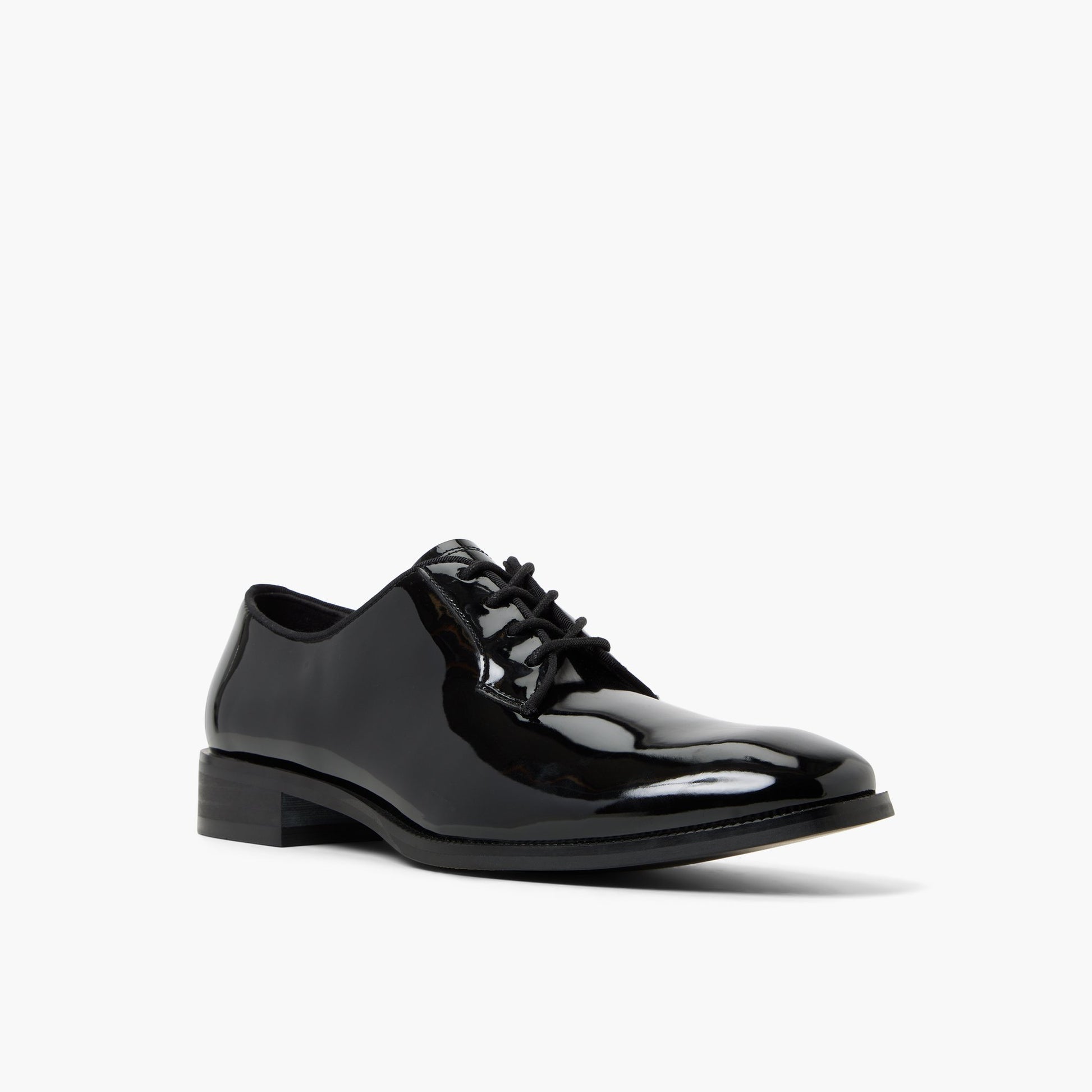 Test FR:Three-quarter angle of Autre Noir Gilroy Chaussures derby's front side