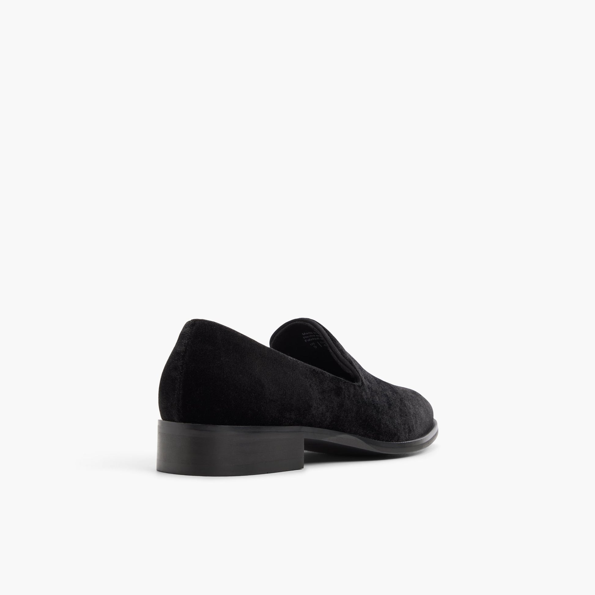 Test FR:Three-quarter angle of Noir Goetze Flâneurs's back side