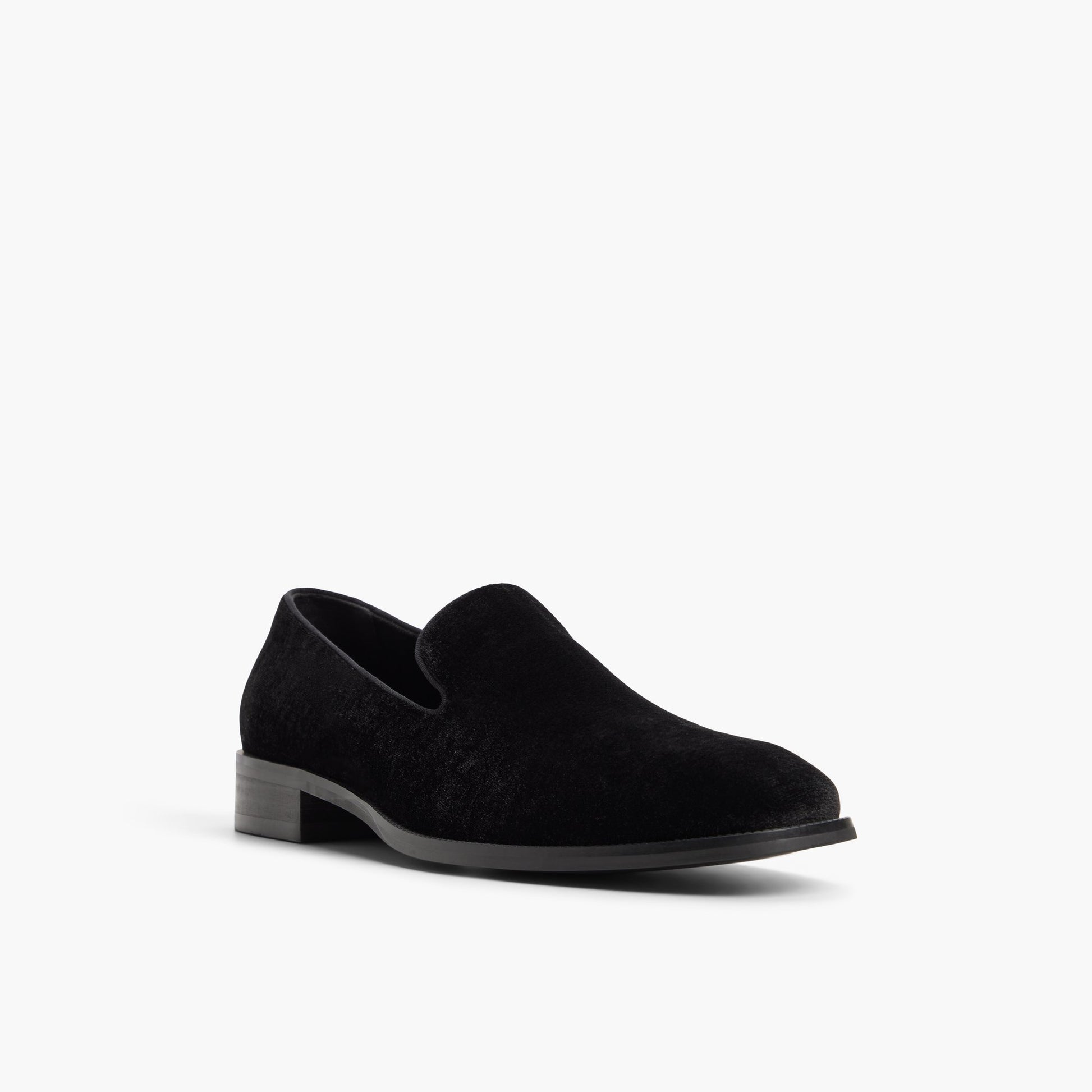 Test FR:Three-quarter angle of Noir Goetze Flâneurs's front side