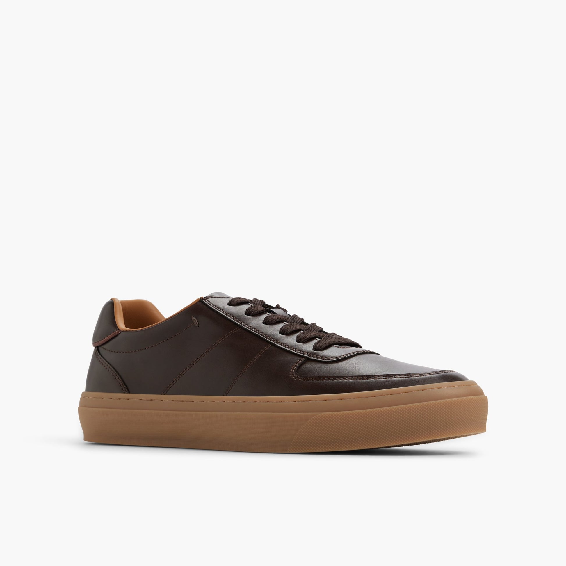 Test FR:Three-quarter angle of Marron Foncé Regus Chaussures à lacets's front side