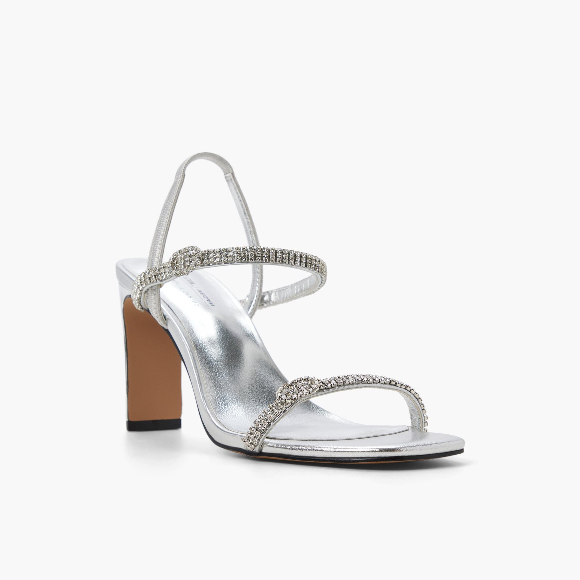 Three-quarter angle of Silver Oddessa 's front side