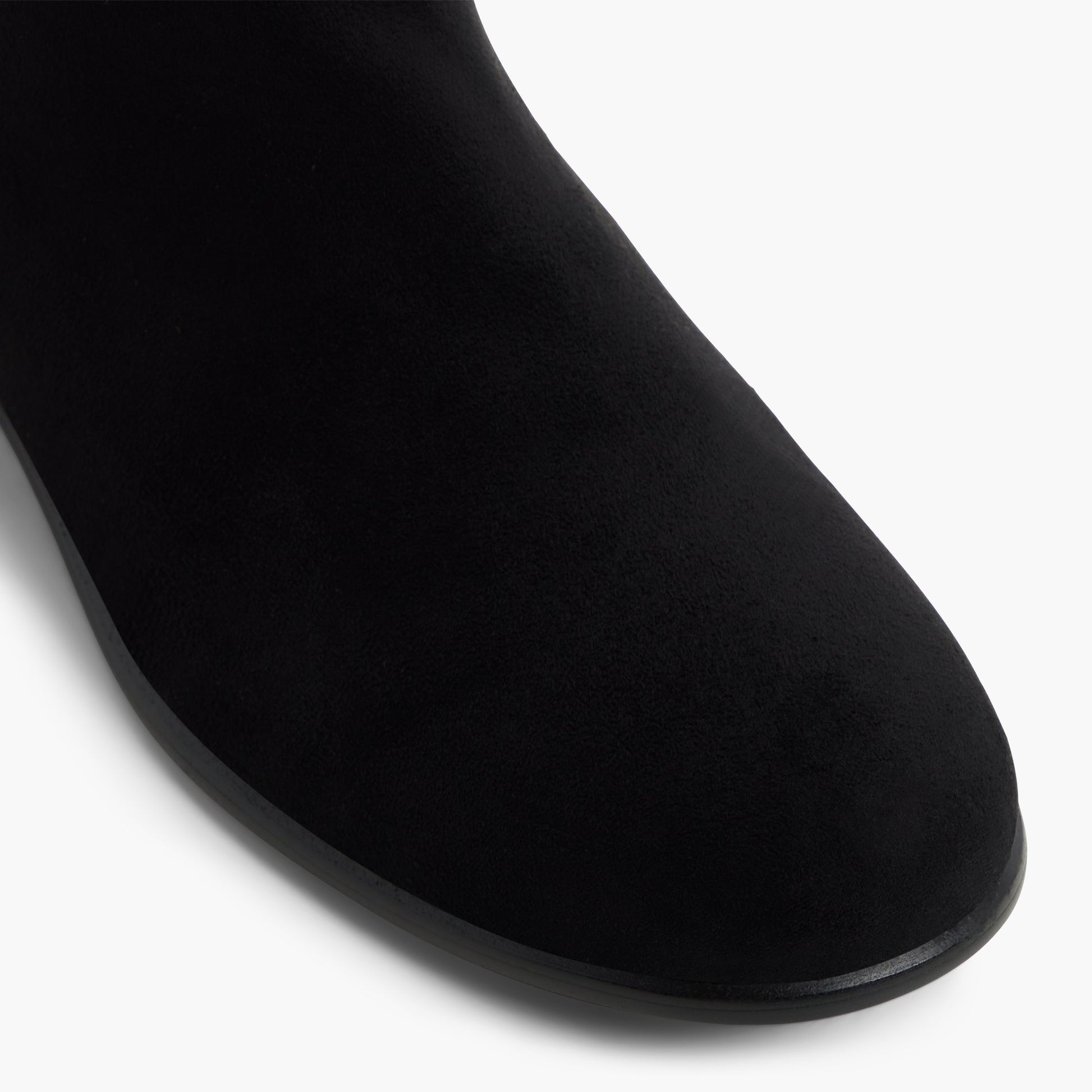 Close-up of the Black Layci