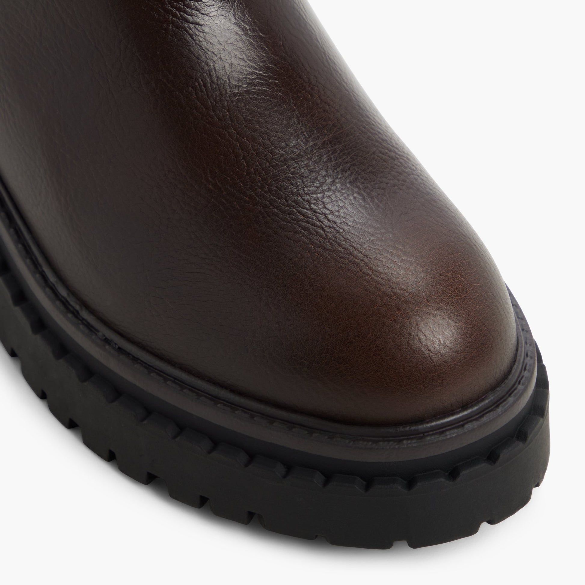 Test FR:Close-up of the Autre Marron Saphire Bottes hautes