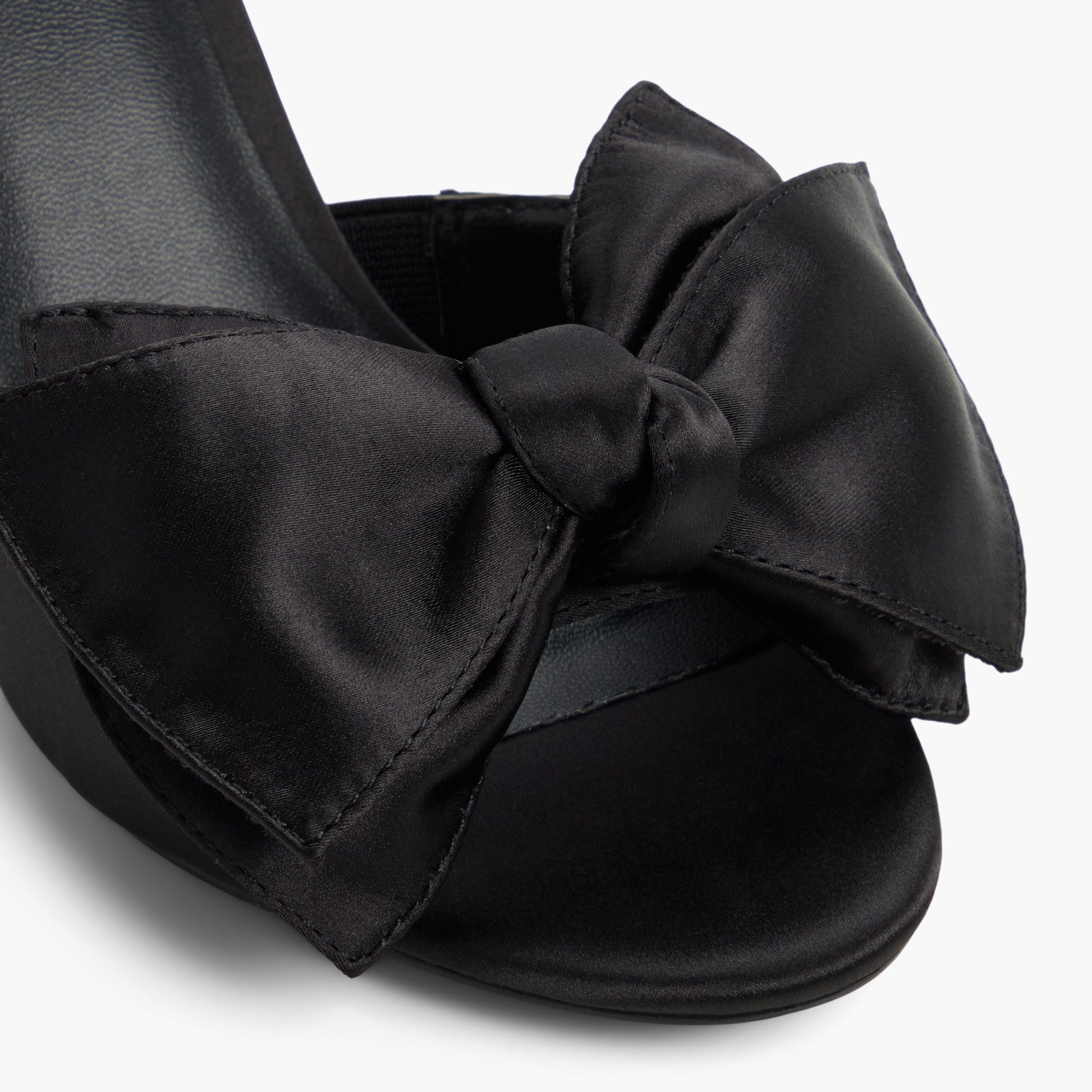 Close-up of the Black Molliee