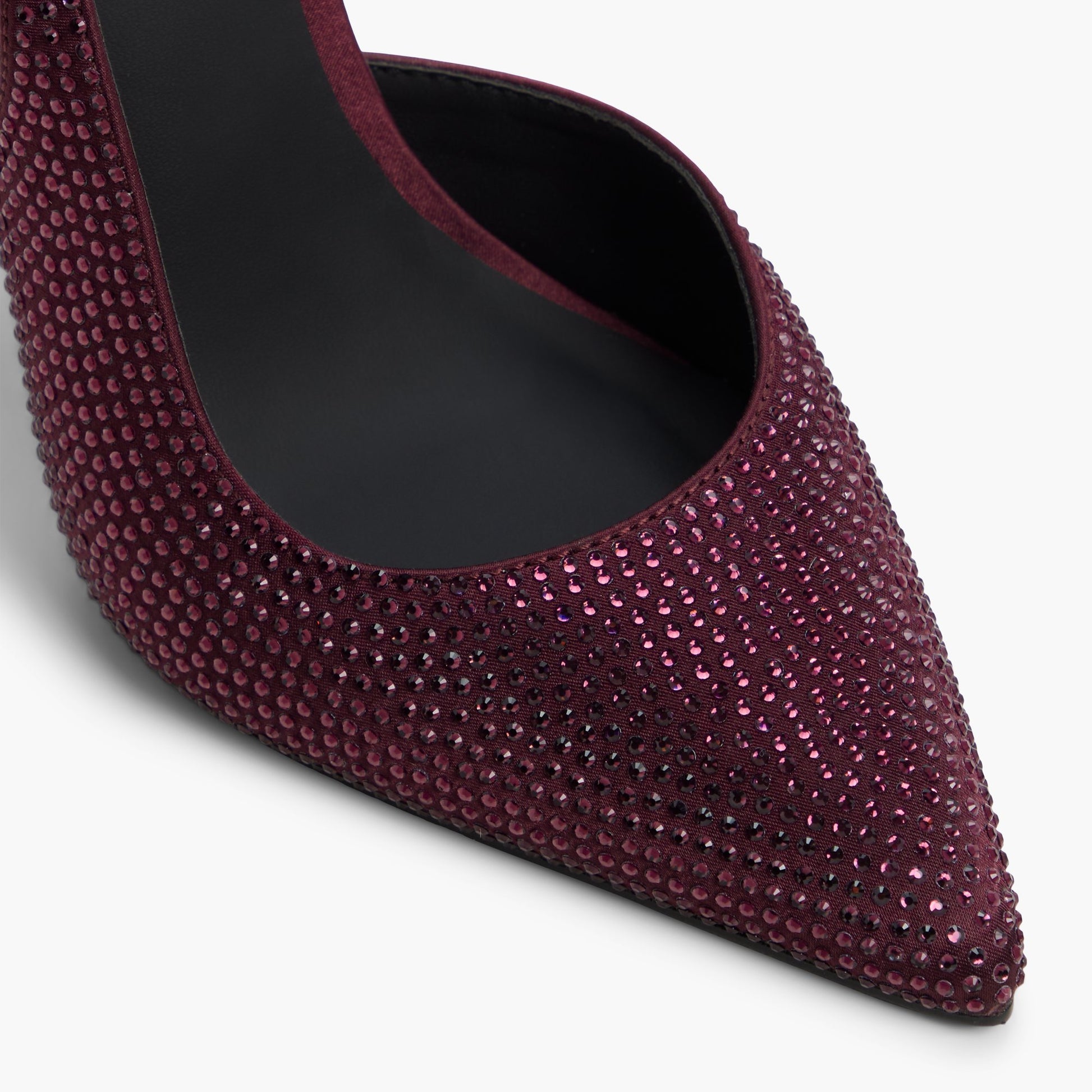 Close-up of the Bordo Antheia High heel pumps