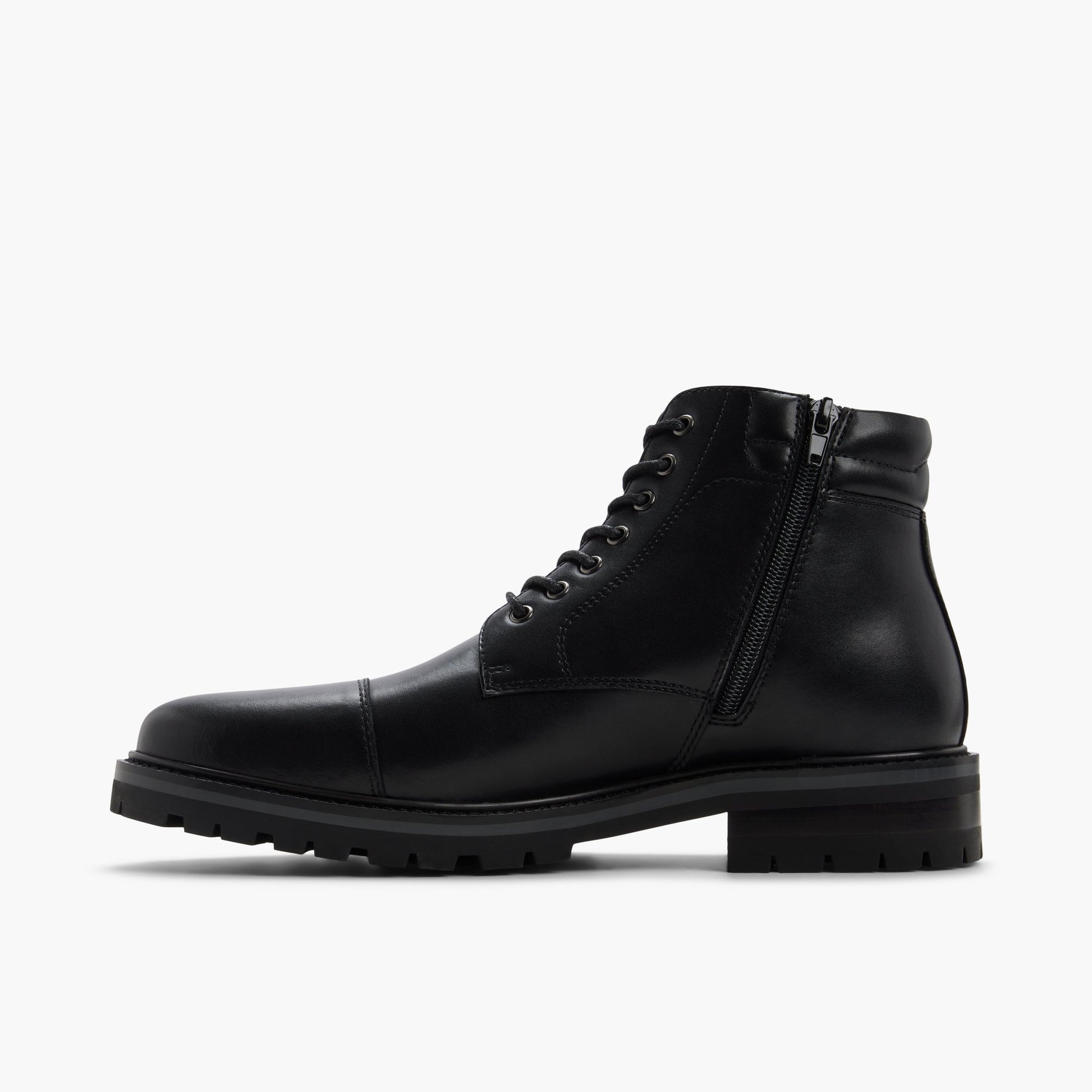 Test FR:Side view of Noir Dempsey